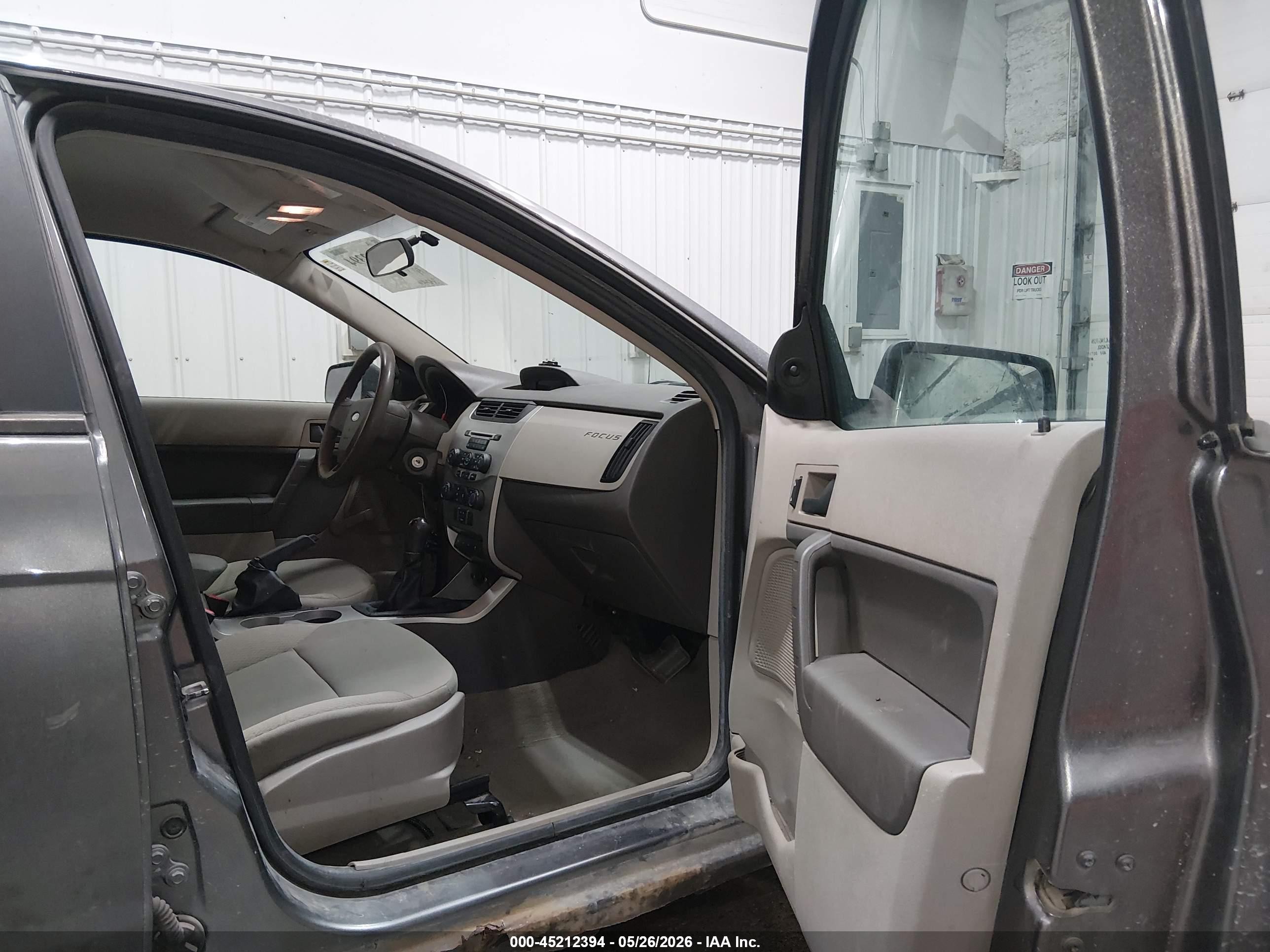 2010 Ford Focus S Gray vin: 1FAHP3EN7AW230563