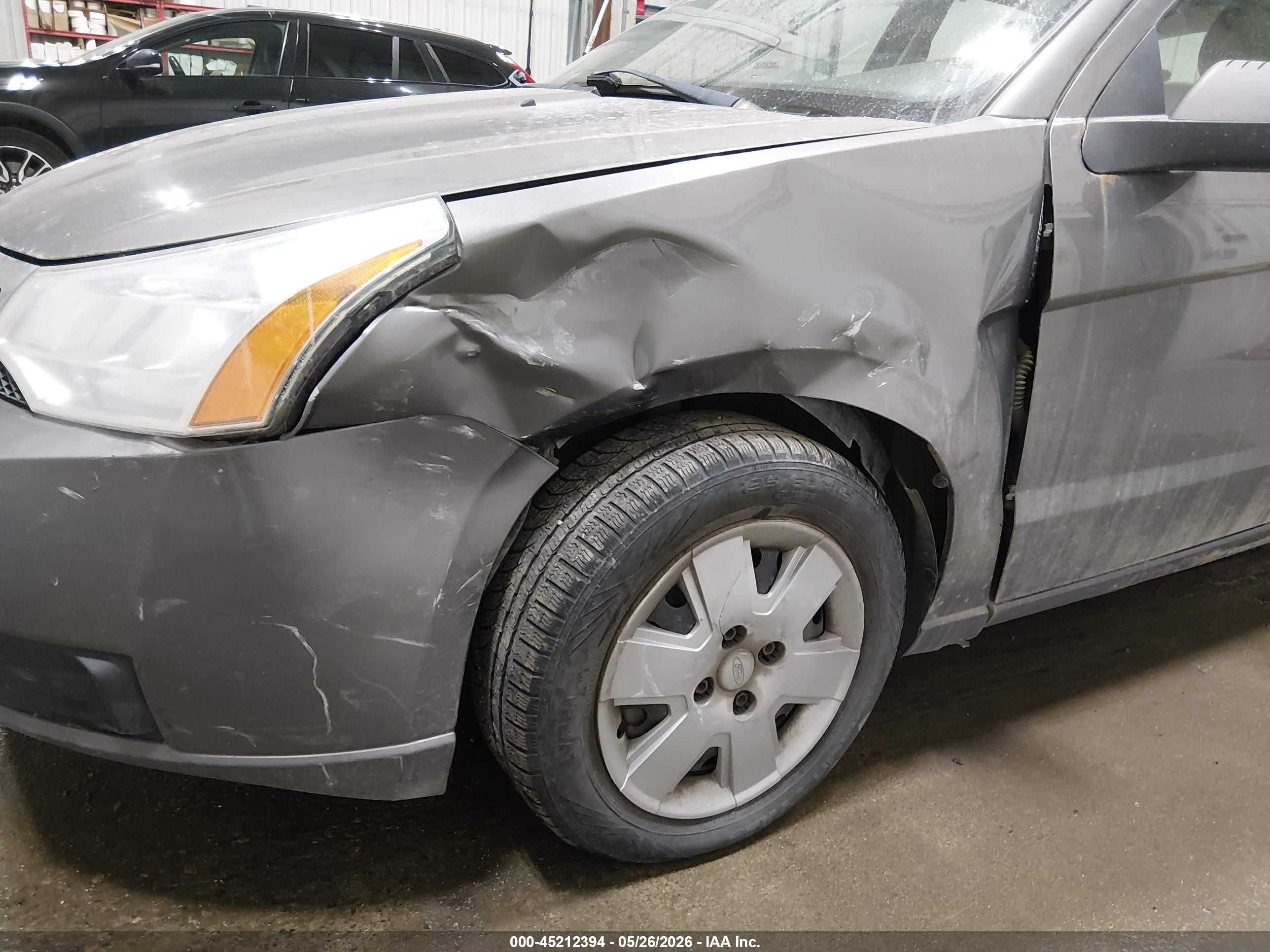 2010 Ford Focus S Gray vin: 1FAHP3EN7AW230563