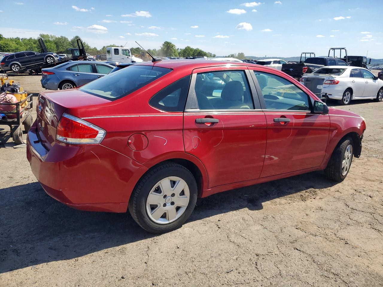 2011 Ford Focus S Red vin: 1FAHP3EN8BW100650
