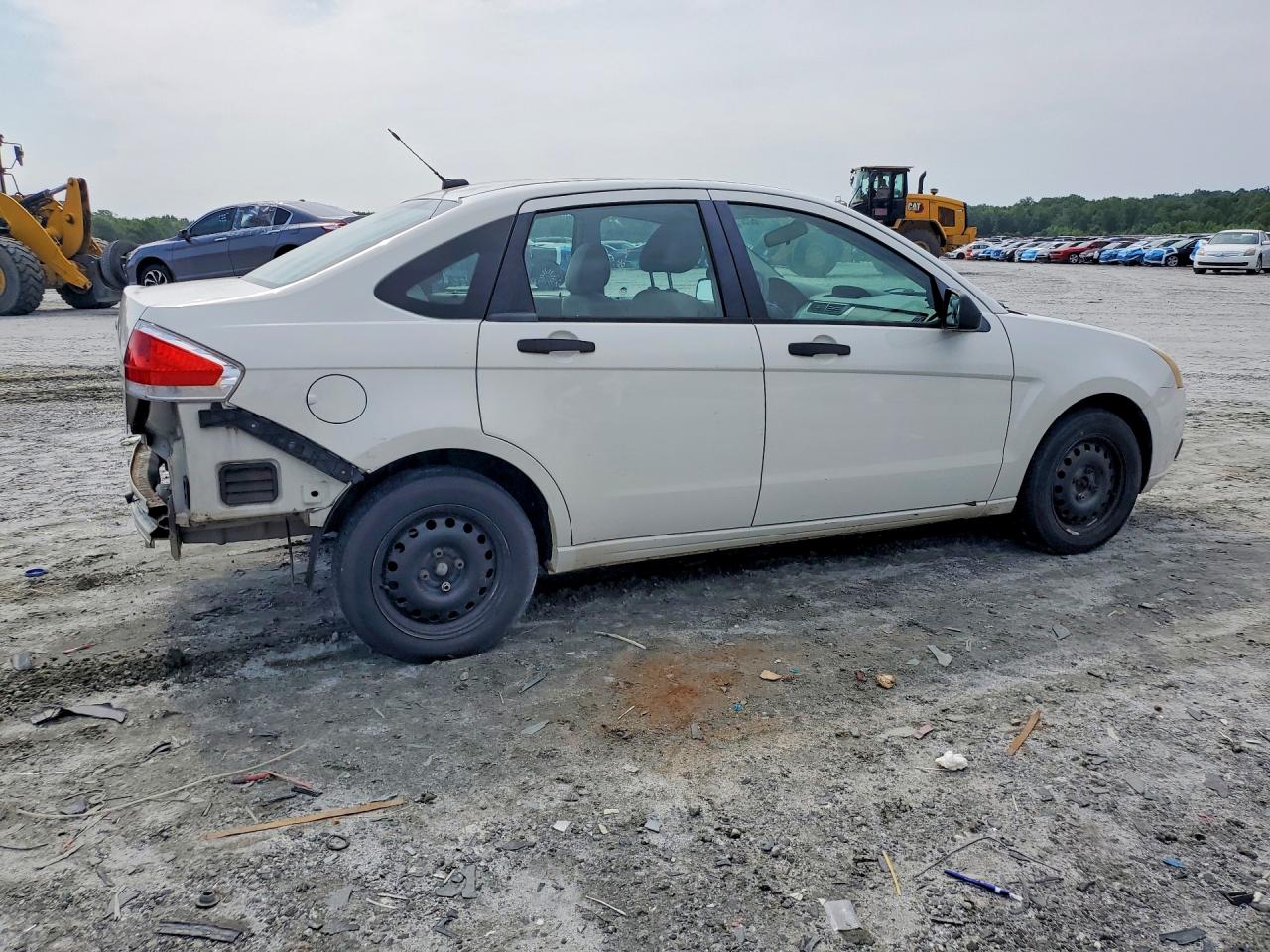 2010 Ford Focus S White vin: 1FAHP3EN9AW230306