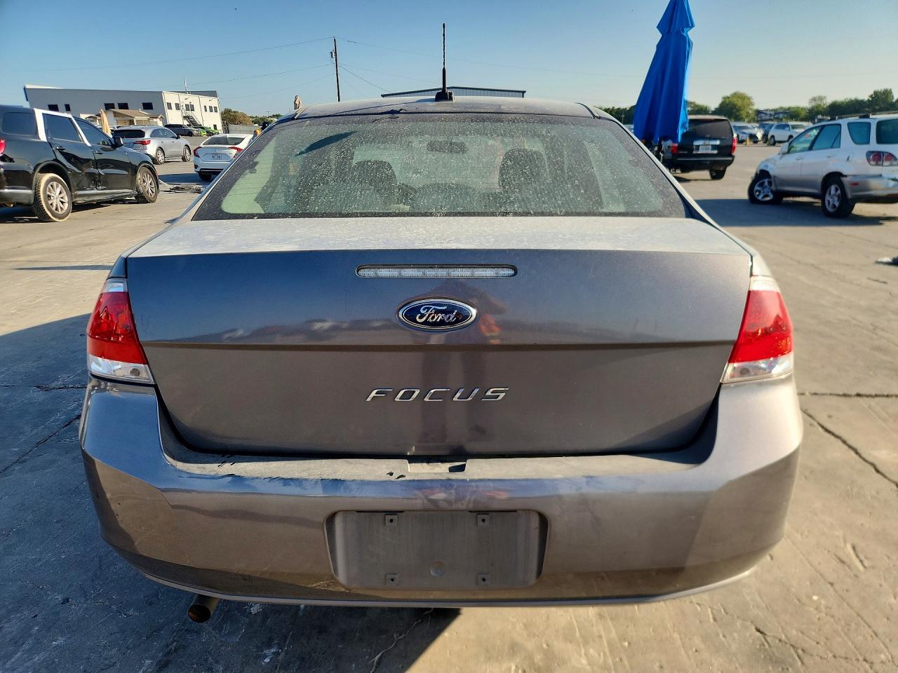 2011 Ford Focus S Gray vin: 1FAHP3EN9BW164678