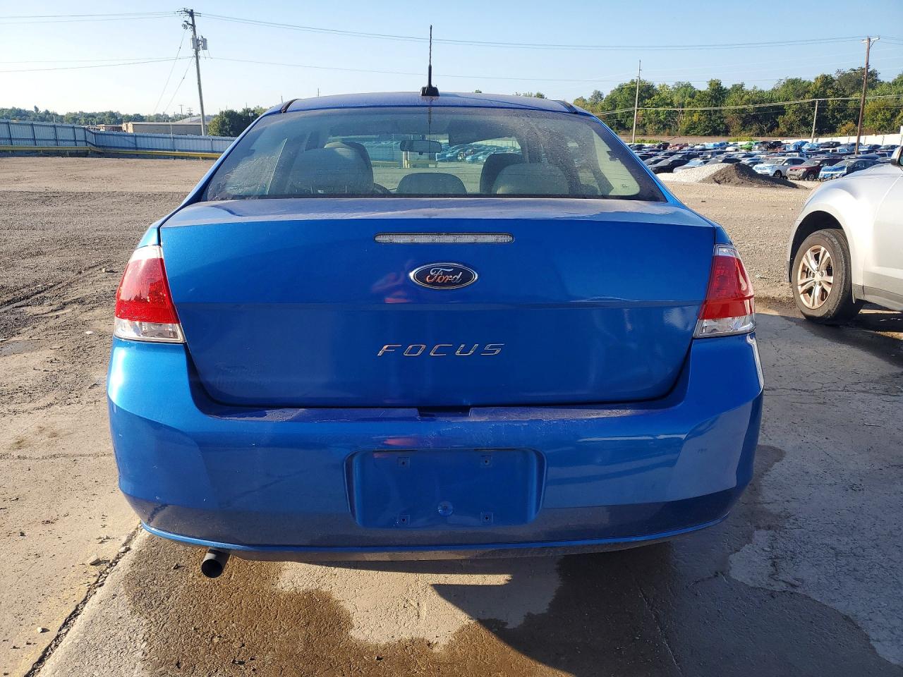 2010 Ford Focus S Синий vin: 1FAHP3ENXAW204734