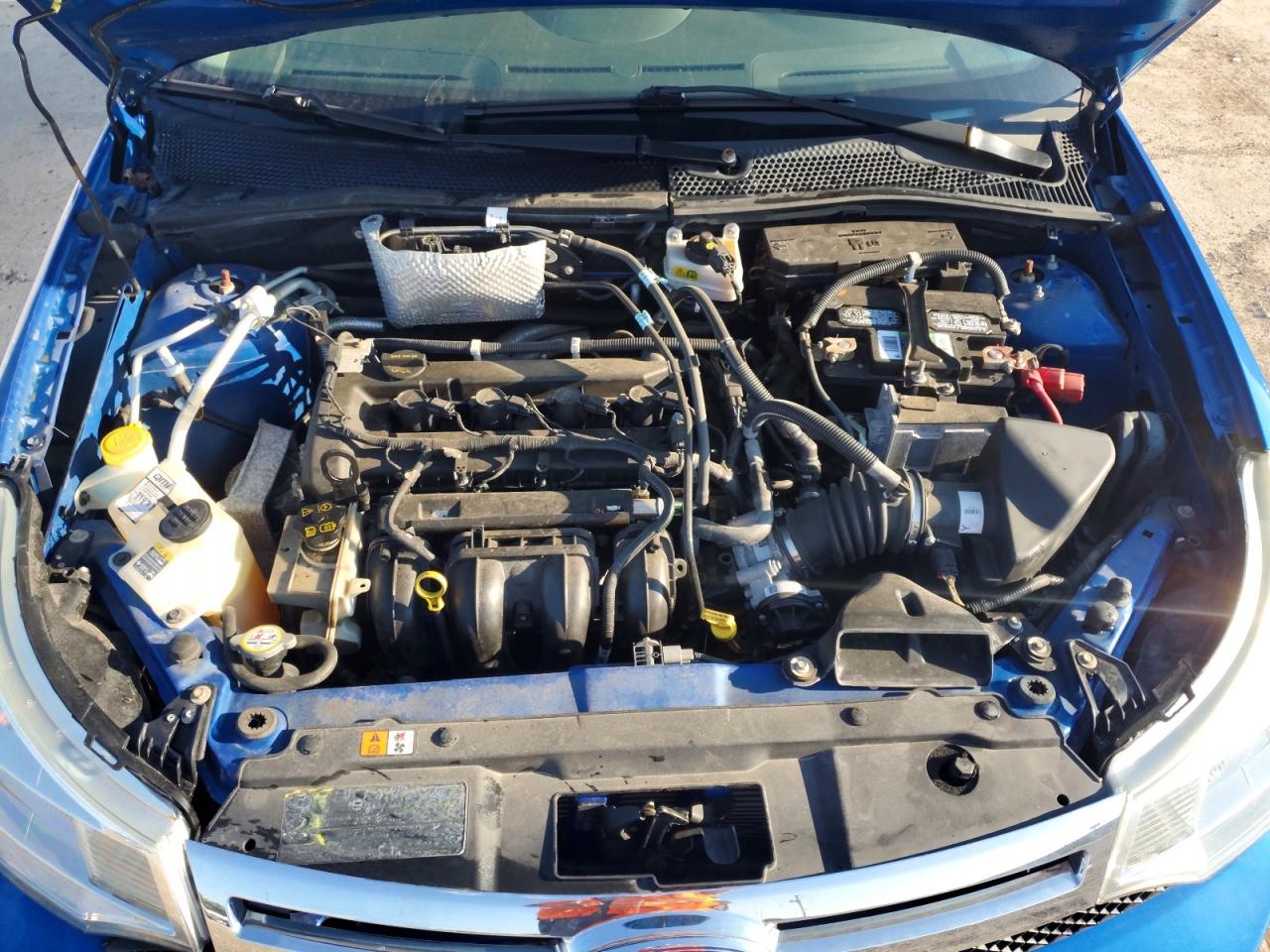 2010 Ford Focus S Синий vin: 1FAHP3ENXAW204734