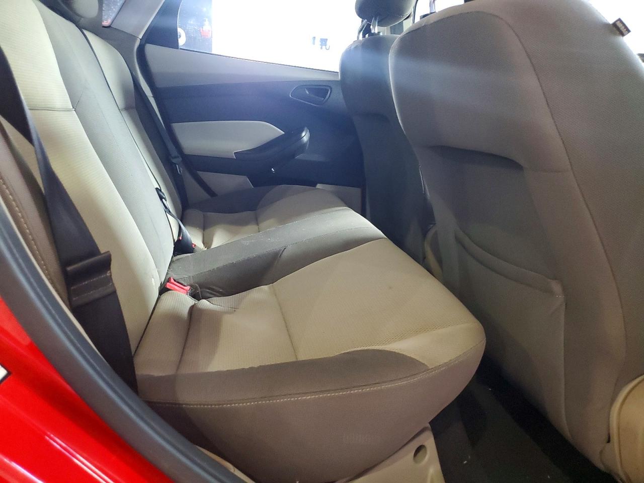 2012 Ford Focus Se Red vin: 1FAHP3F20CL123430
