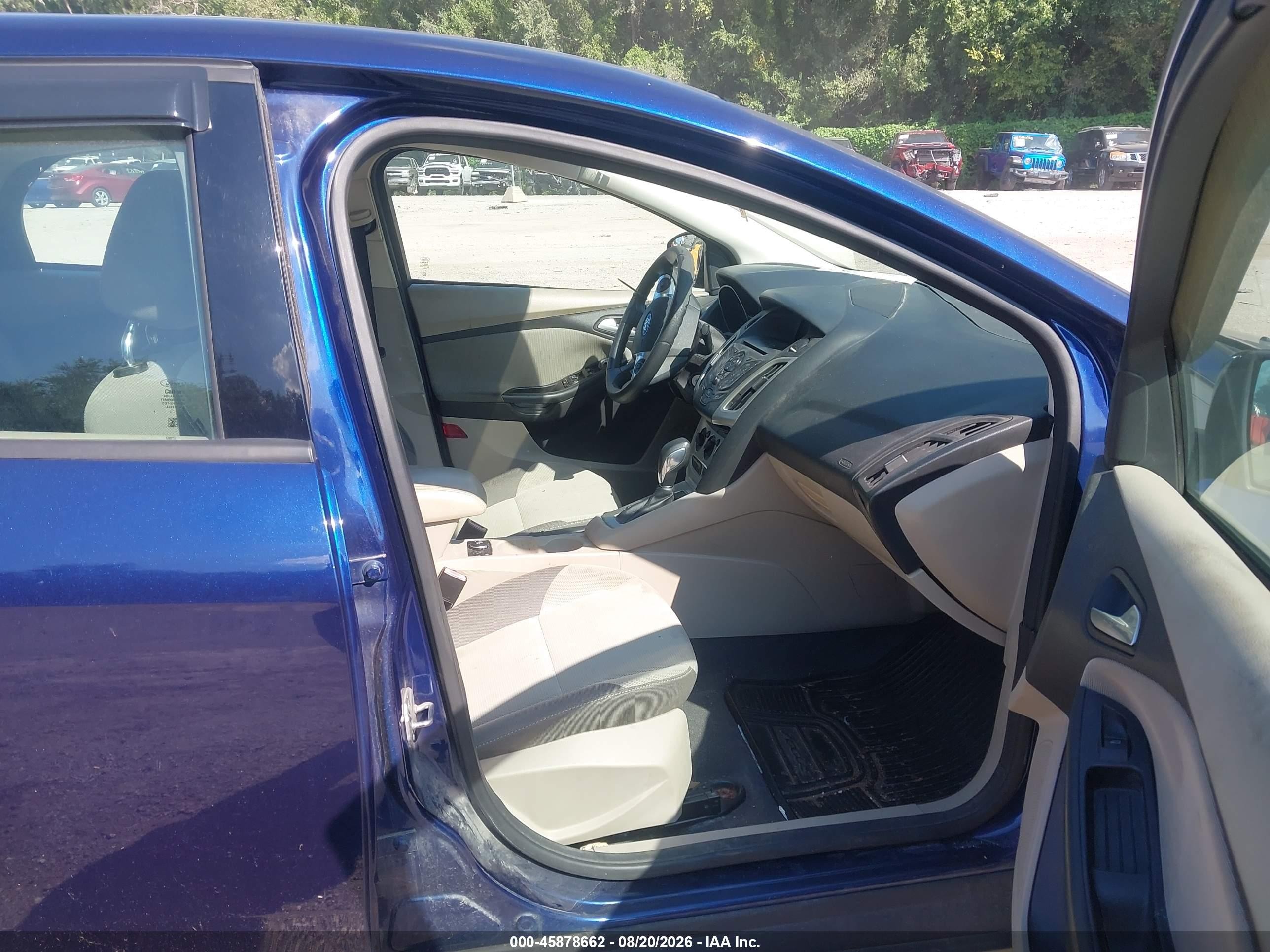 2012 Ford Focus Se Blue vin: 1FAHP3F20CL129907