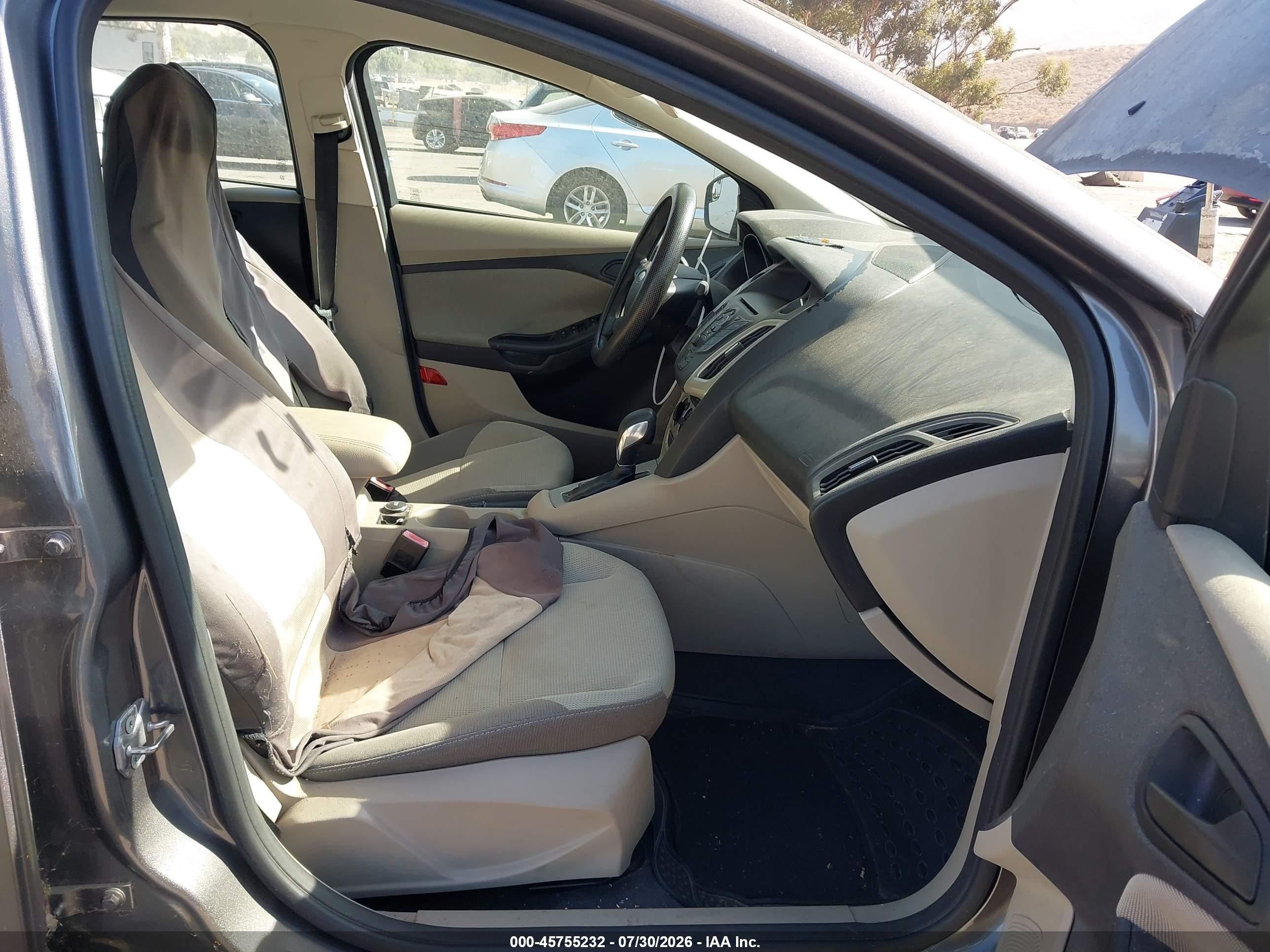 2012 Ford Focus Se Gray vin: 1FAHP3F20CL135092