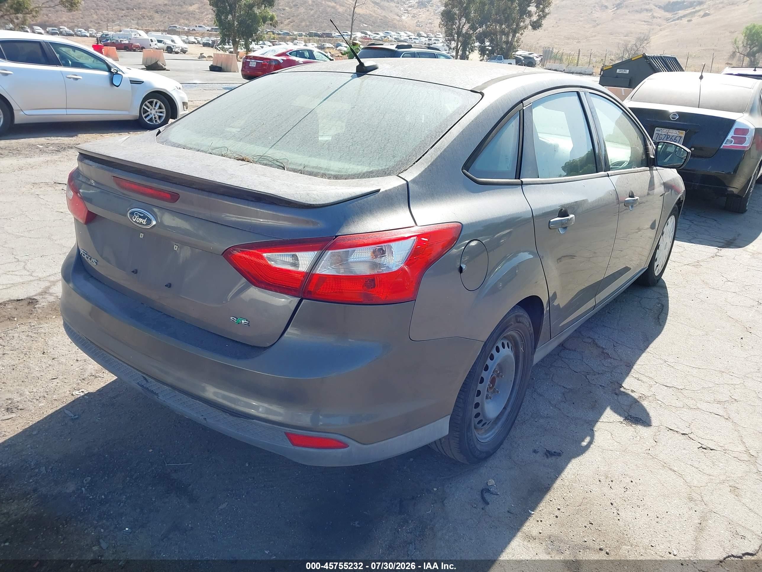 2012 Ford Focus Se Gray vin: 1FAHP3F20CL135092
