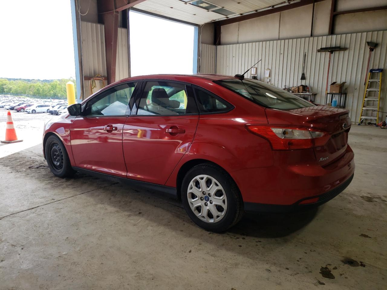 2012 Ford Focus Red vin: 1FAHP3F20CL150059