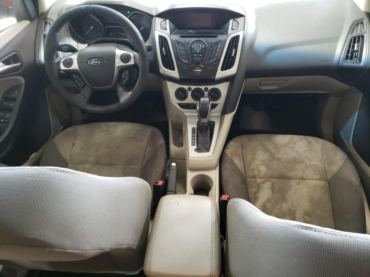 2012 Ford Focus Red vin: 1FAHP3F20CL150059