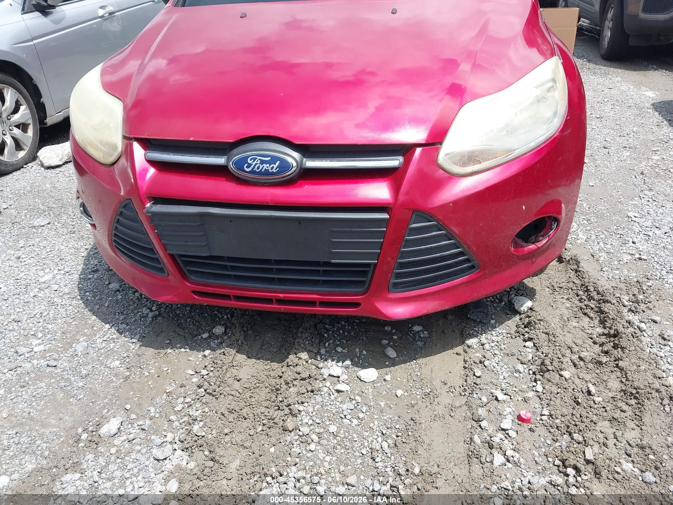 2012 Ford Focus Se Red vin: 1FAHP3F20CL160347
