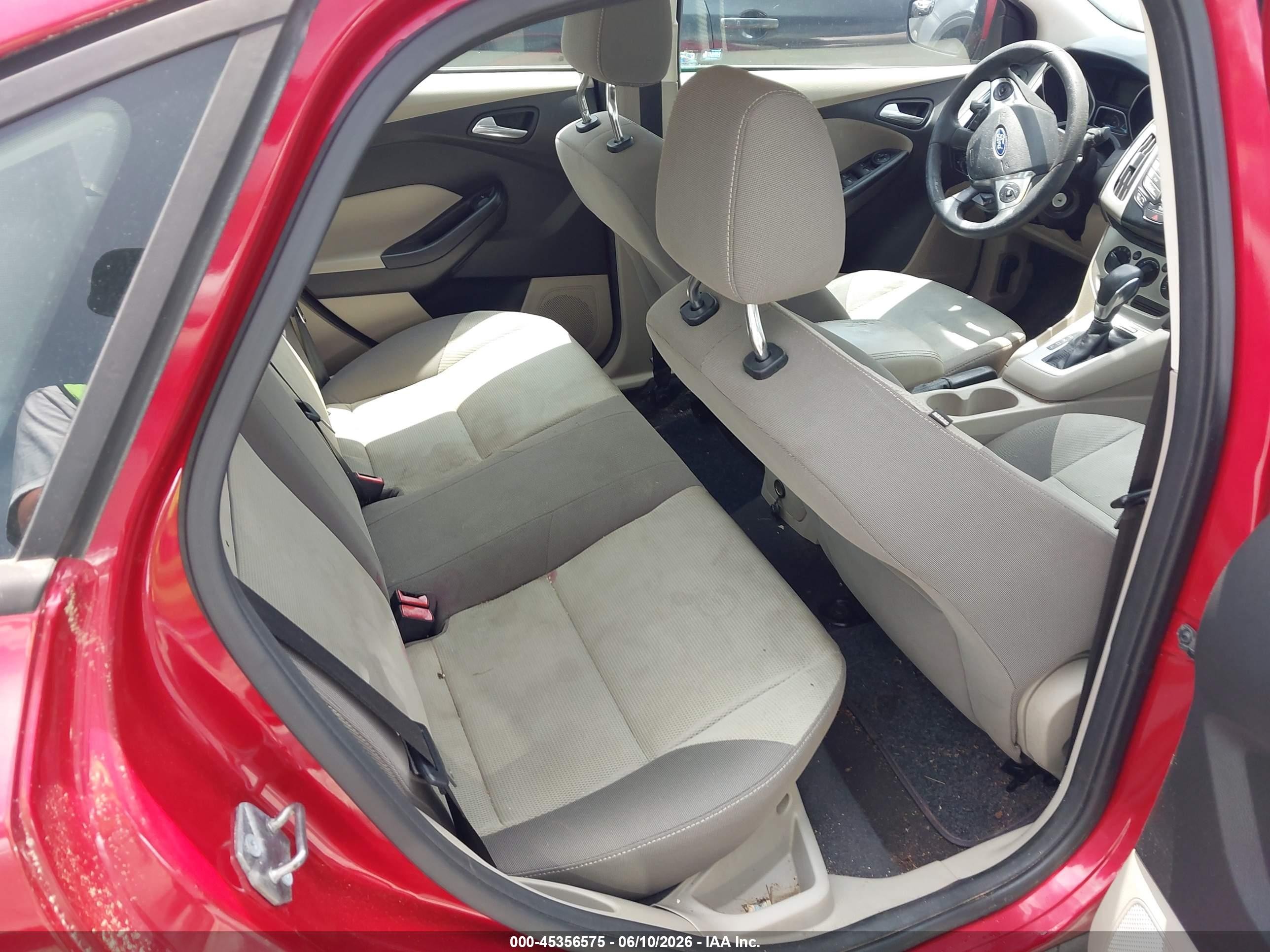 2012 Ford Focus Se Red vin: 1FAHP3F20CL160347