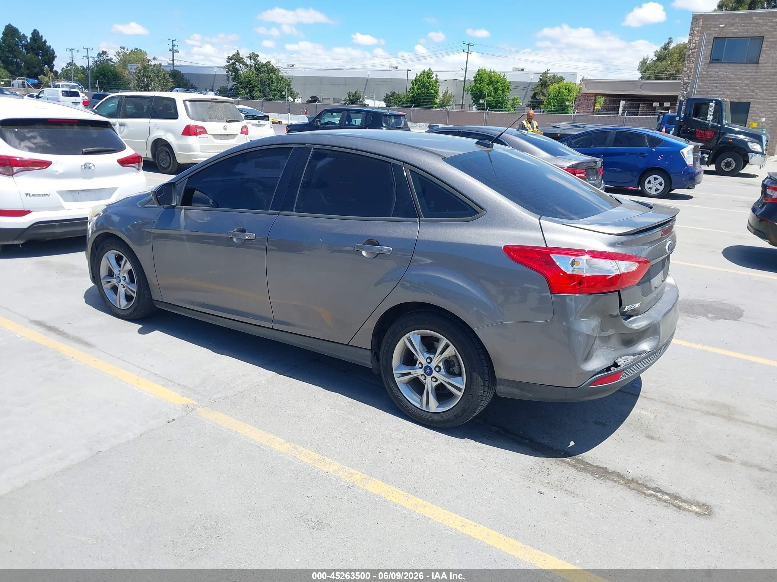 2012 Ford Focus Se Gray vin: 1FAHP3F20CL175222