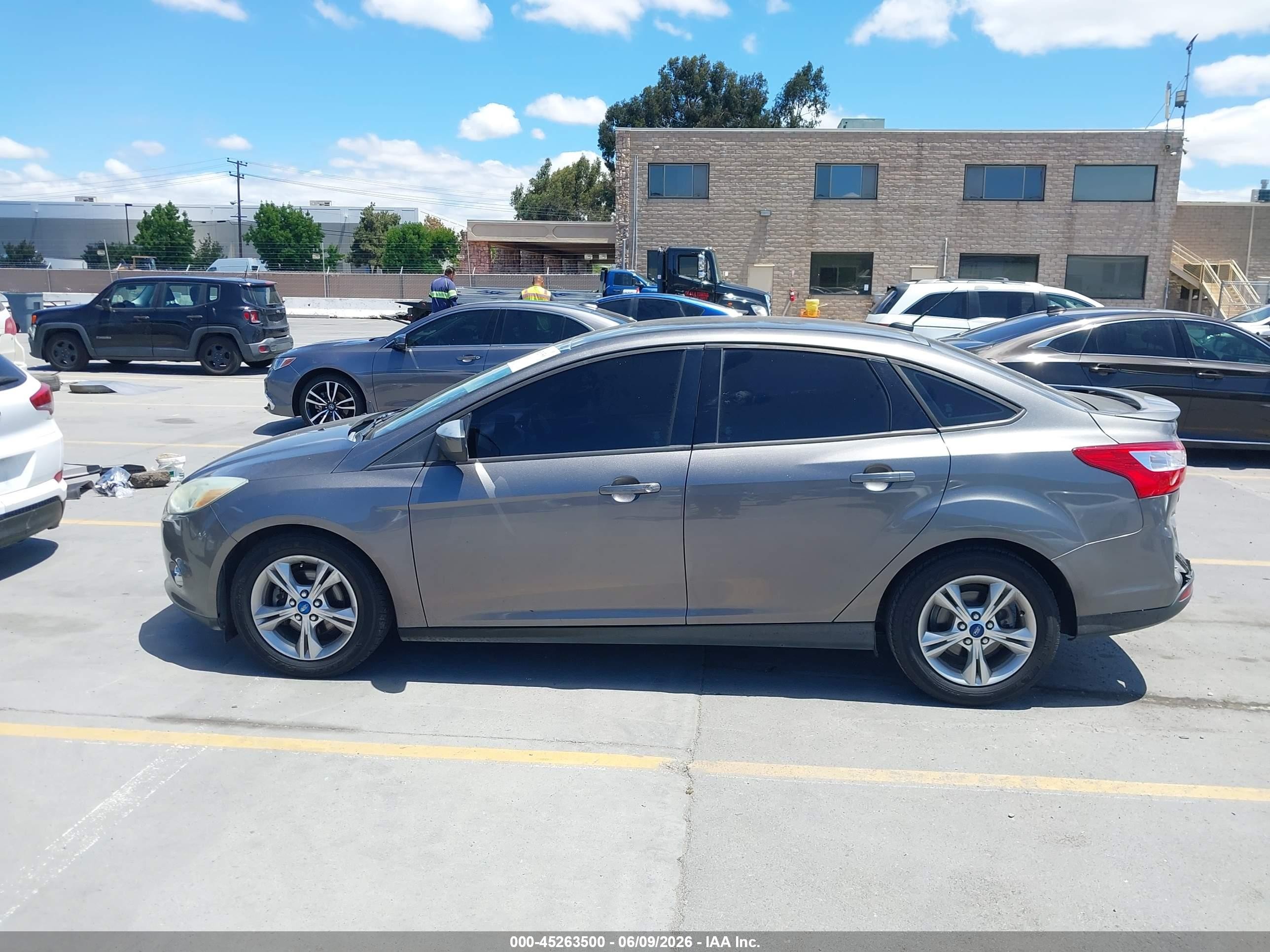 2012 Ford Focus Se Gray vin: 1FAHP3F20CL175222