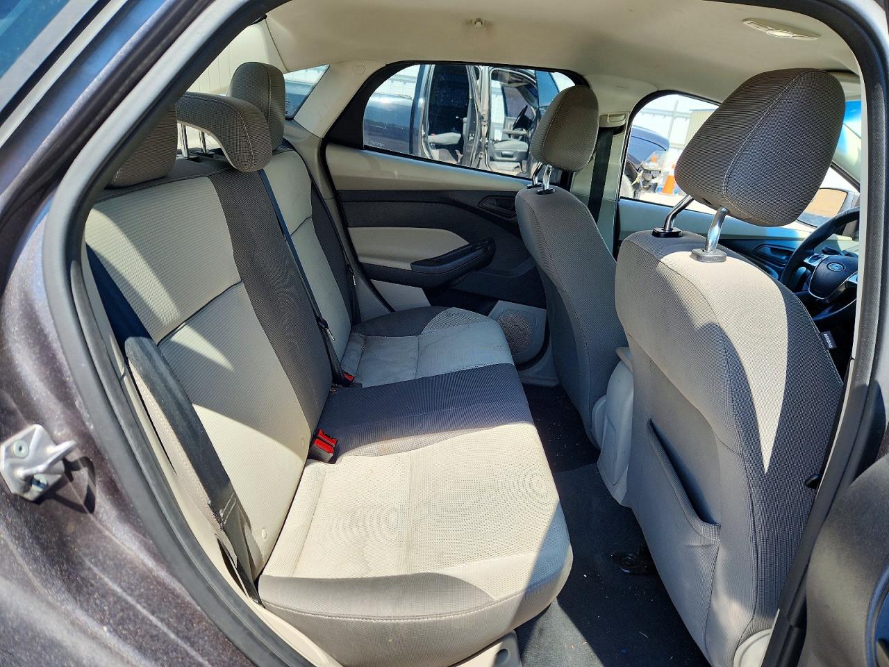 2012 Ford Focus Se Gray vin: 1FAHP3F20CL179433