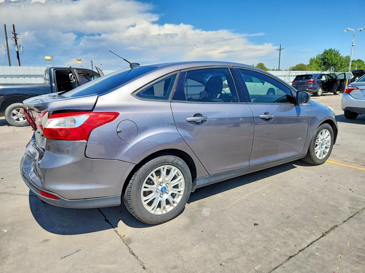 2012 Ford Focus Se Gray vin: 1FAHP3F20CL179433