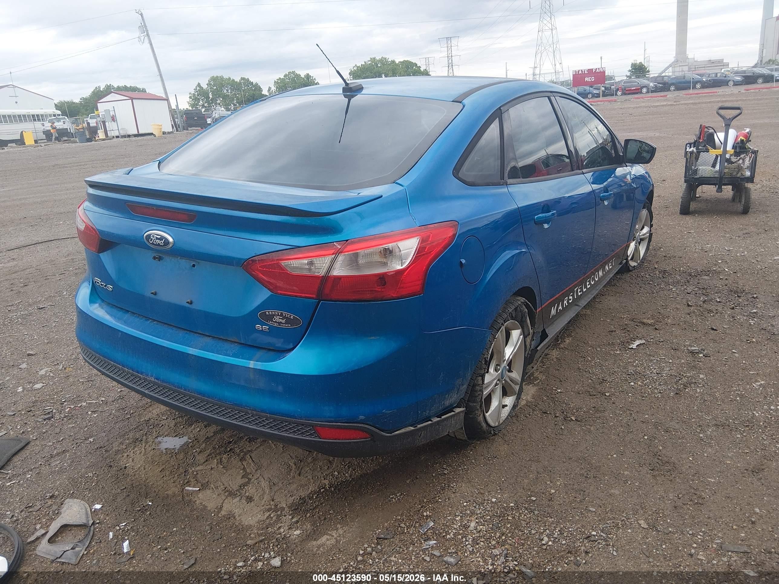 2012 Ford Focus Se Blue vin: 1FAHP3F20CL187919