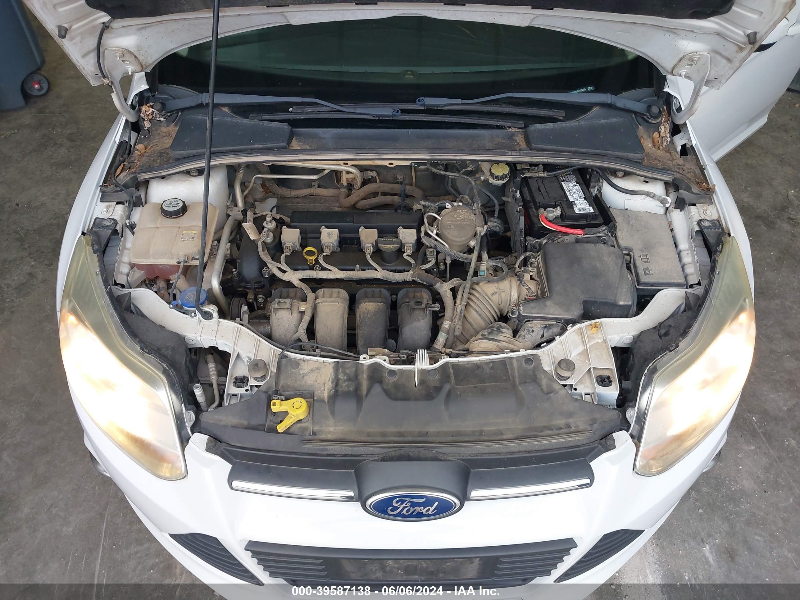 2012 Ford Focus Se Белый vin: 1FAHP3F20CL195809