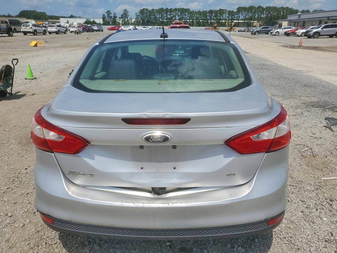 2012 Ford Focus Se Silver vin: 1FAHP3F20CL204797