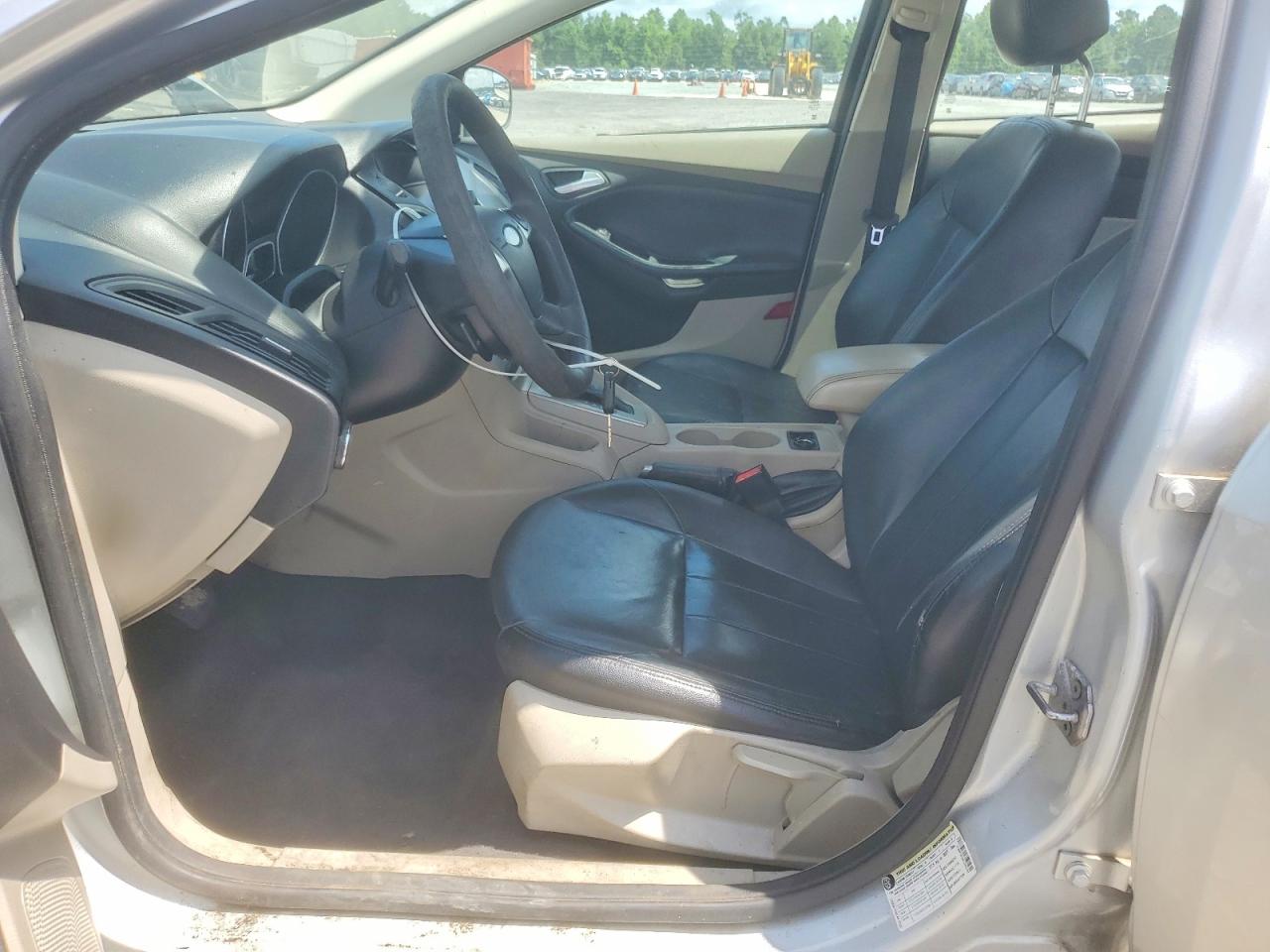 2012 Ford Focus Se Silver vin: 1FAHP3F20CL204797