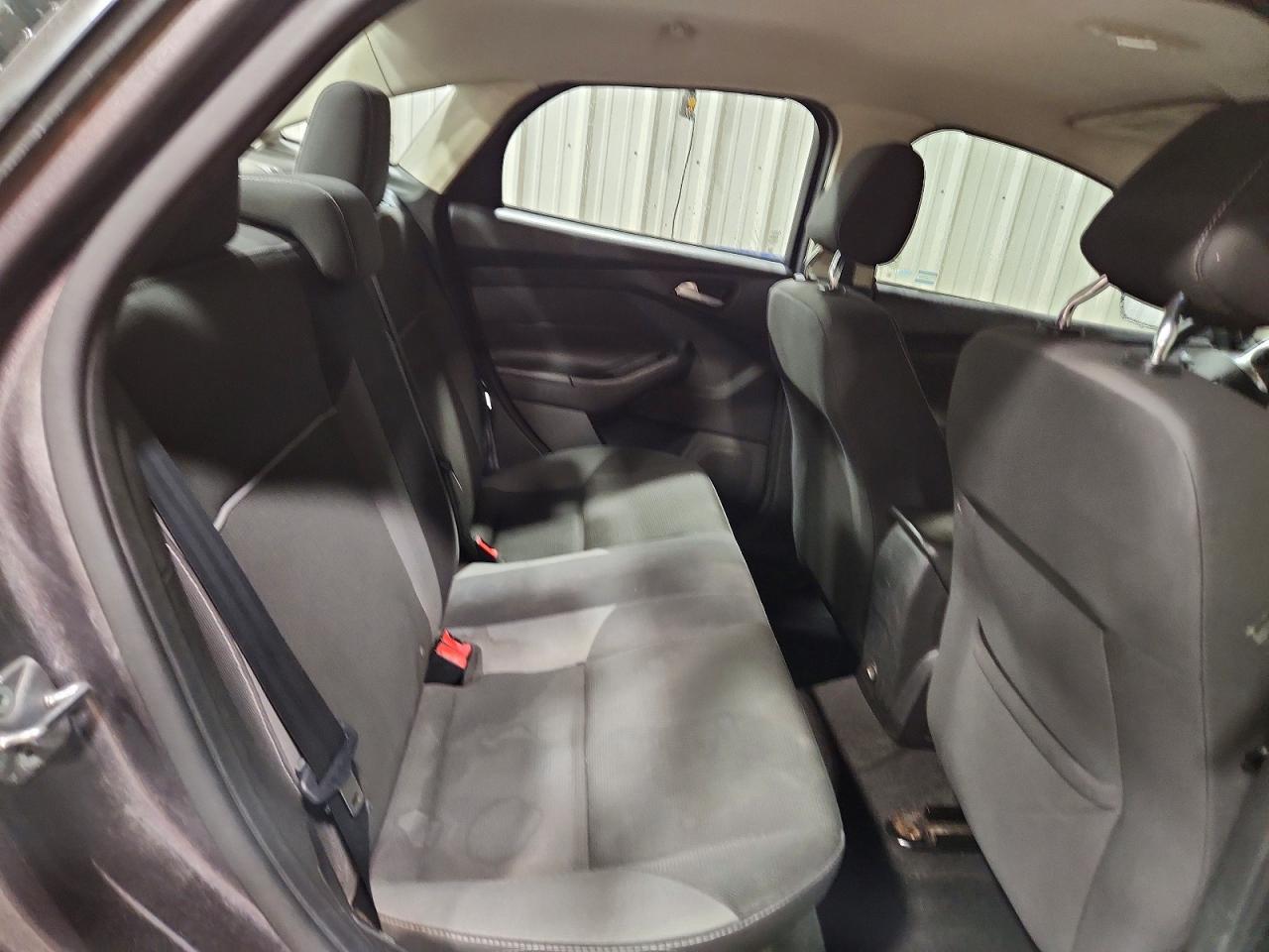 2012 Ford Focus Se Gray vin: 1FAHP3F20CL292508