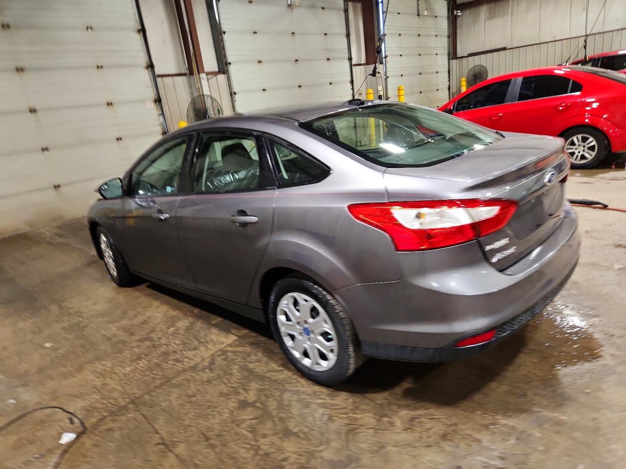 2012 Ford Focus Se Gray vin: 1FAHP3F20CL292508
