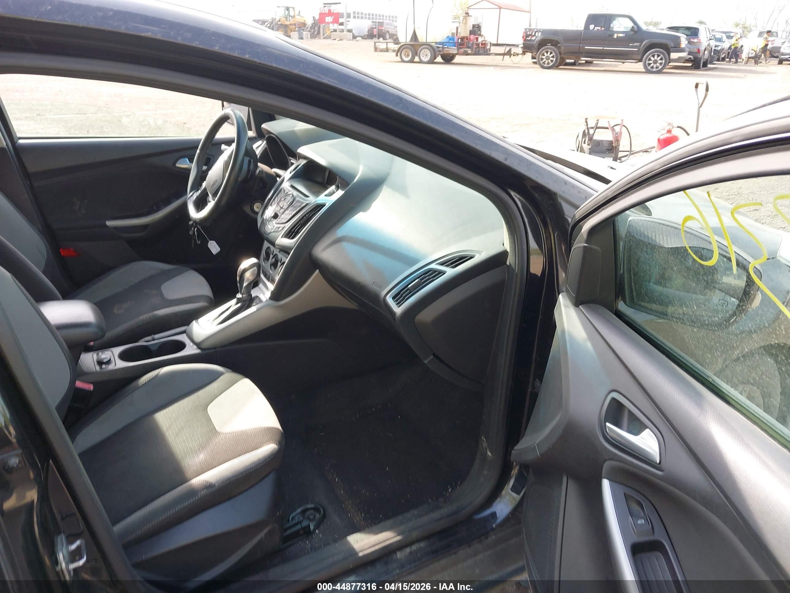 2012 Ford Focus Se Black vin: 1FAHP3F20CL319898