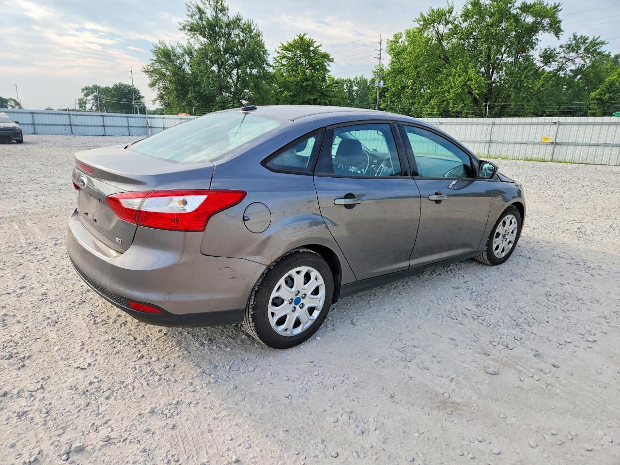 2012 Ford Focus Se Gray vin: 1FAHP3F20CL336152