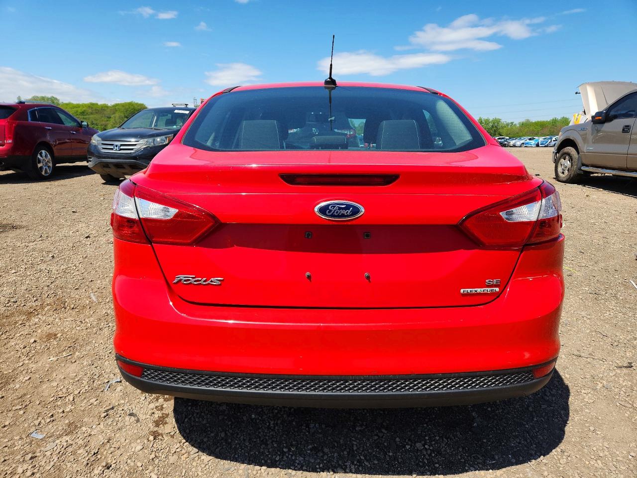 2012 Ford Focus Se Red vin: 1FAHP3F20CL370432