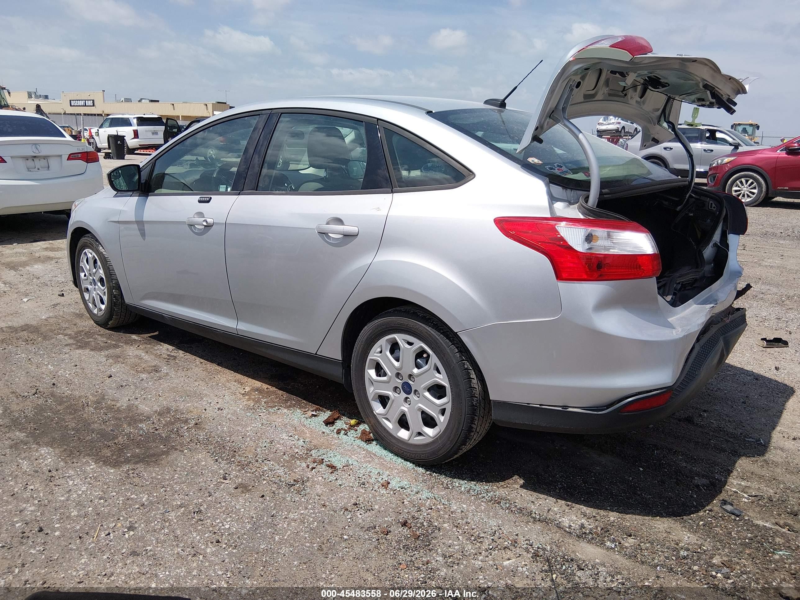 2012 Ford Focus Se Silver vin: 1FAHP3F20CL372410