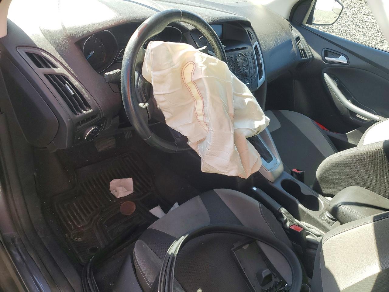 2012 Ford Focus Se Gray vin: 1FAHP3F20CL392625