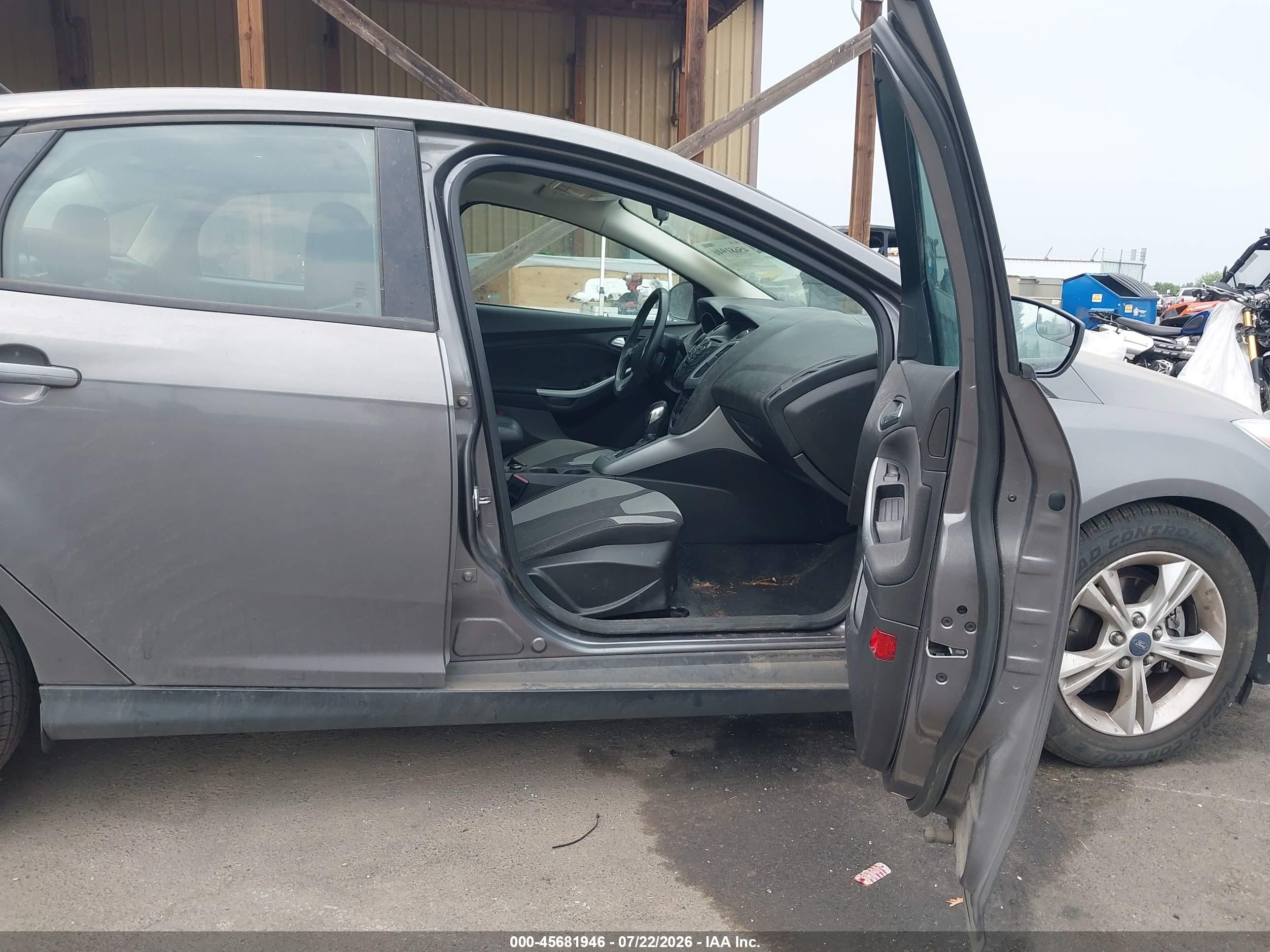 2012 Ford Focus Se Gray vin: 1FAHP3F20CL392639