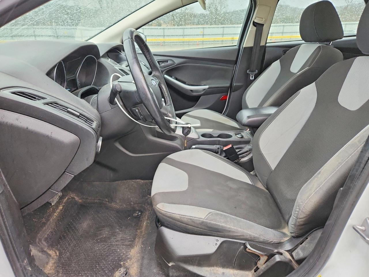 2012 Ford Focus Se White vin: 1FAHP3F20CL399980