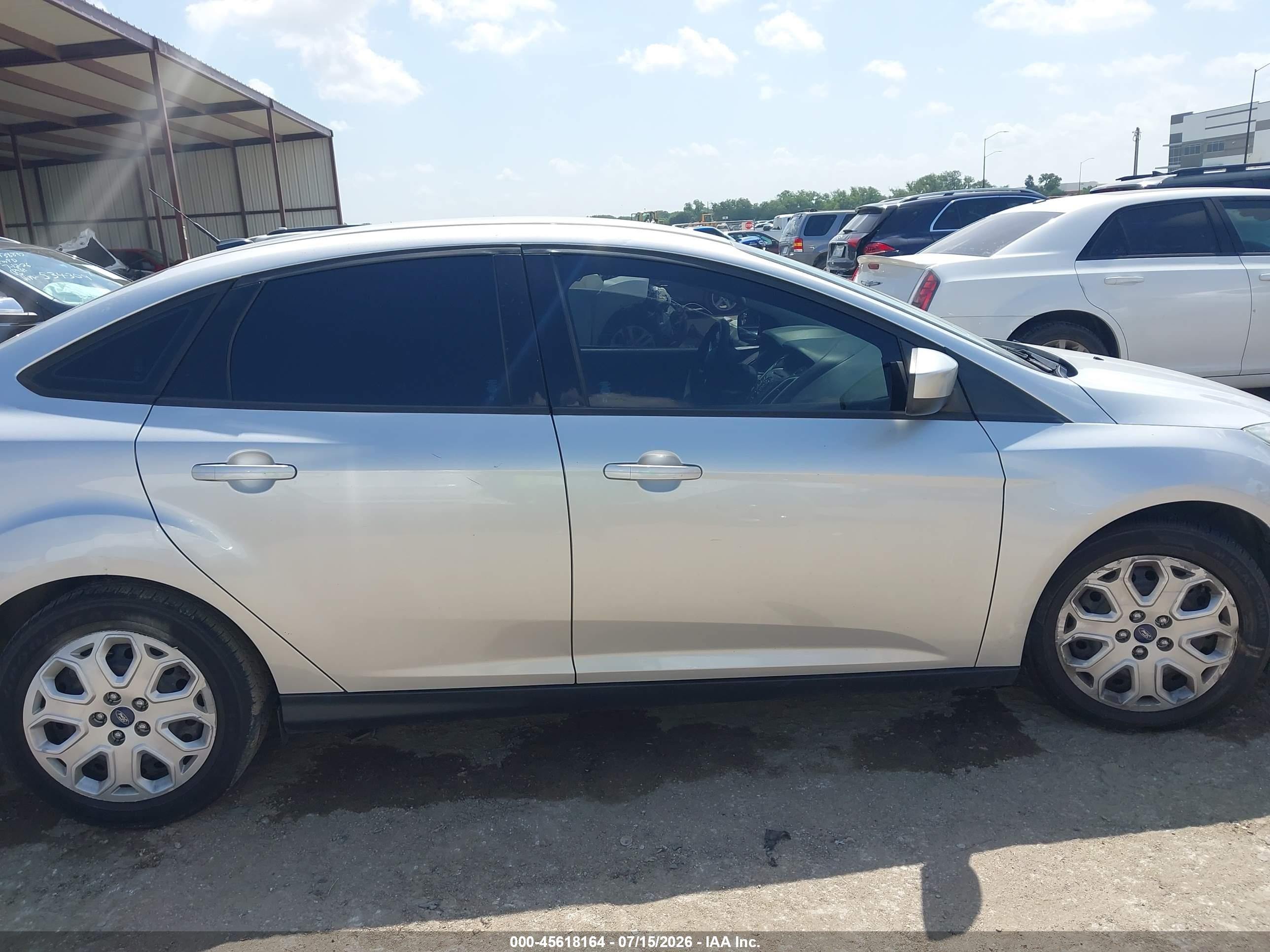 2012 Ford Focus Se Silver vin: 1FAHP3F20CL422030