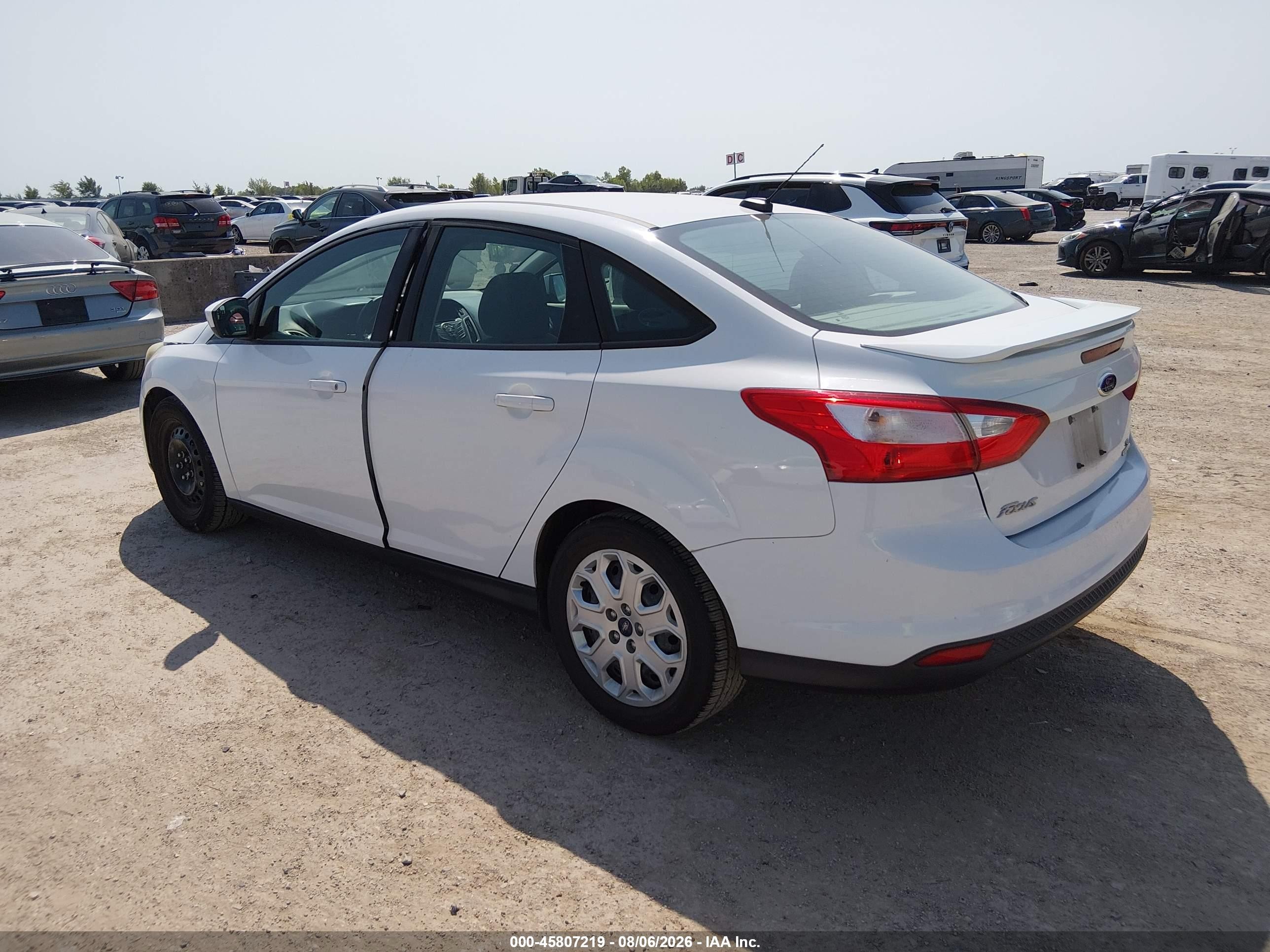 2012 Ford Focus Se Белый vin: 1FAHP3F20CL478288