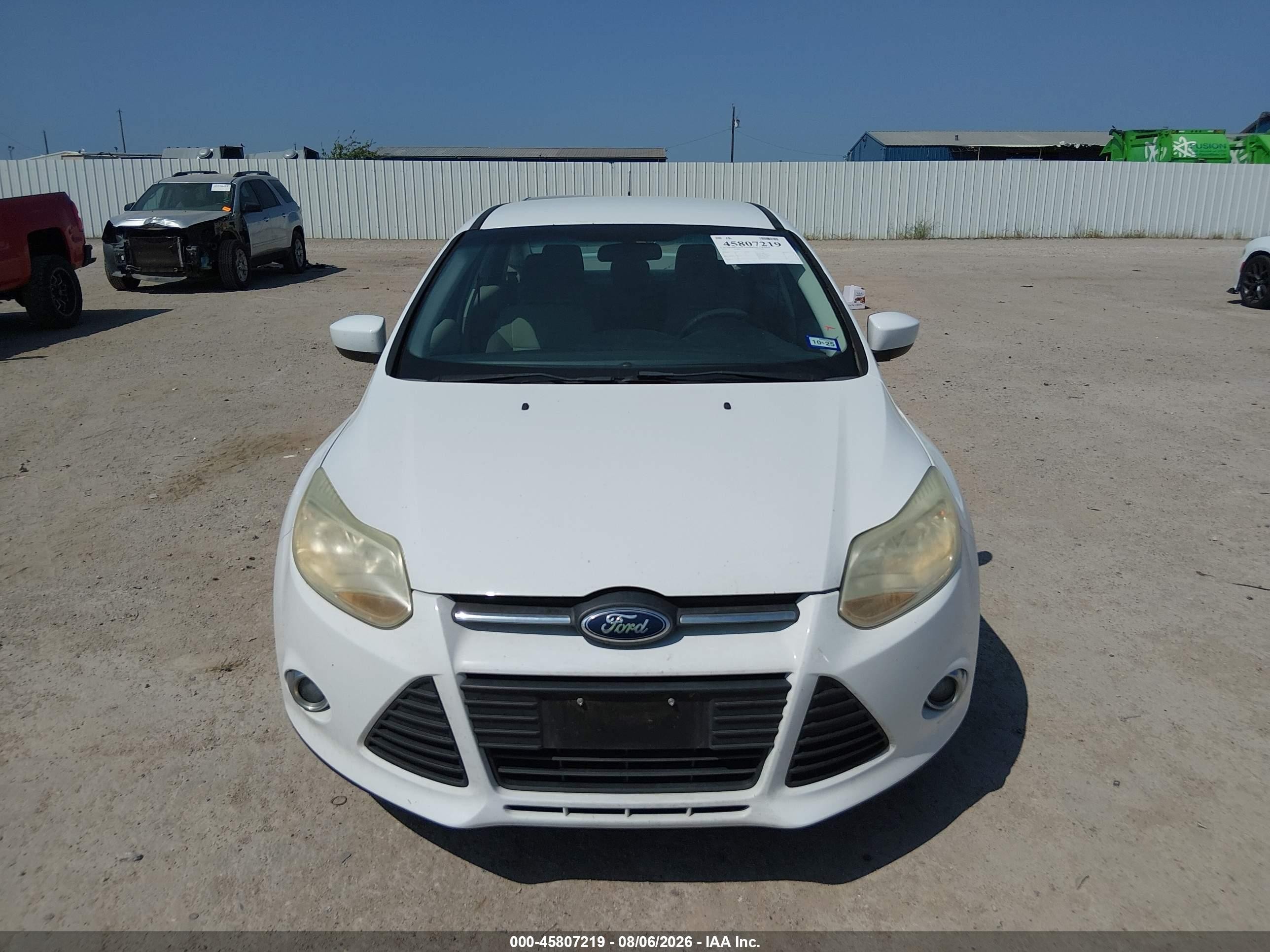 2012 Ford Focus Se Белый vin: 1FAHP3F20CL478288