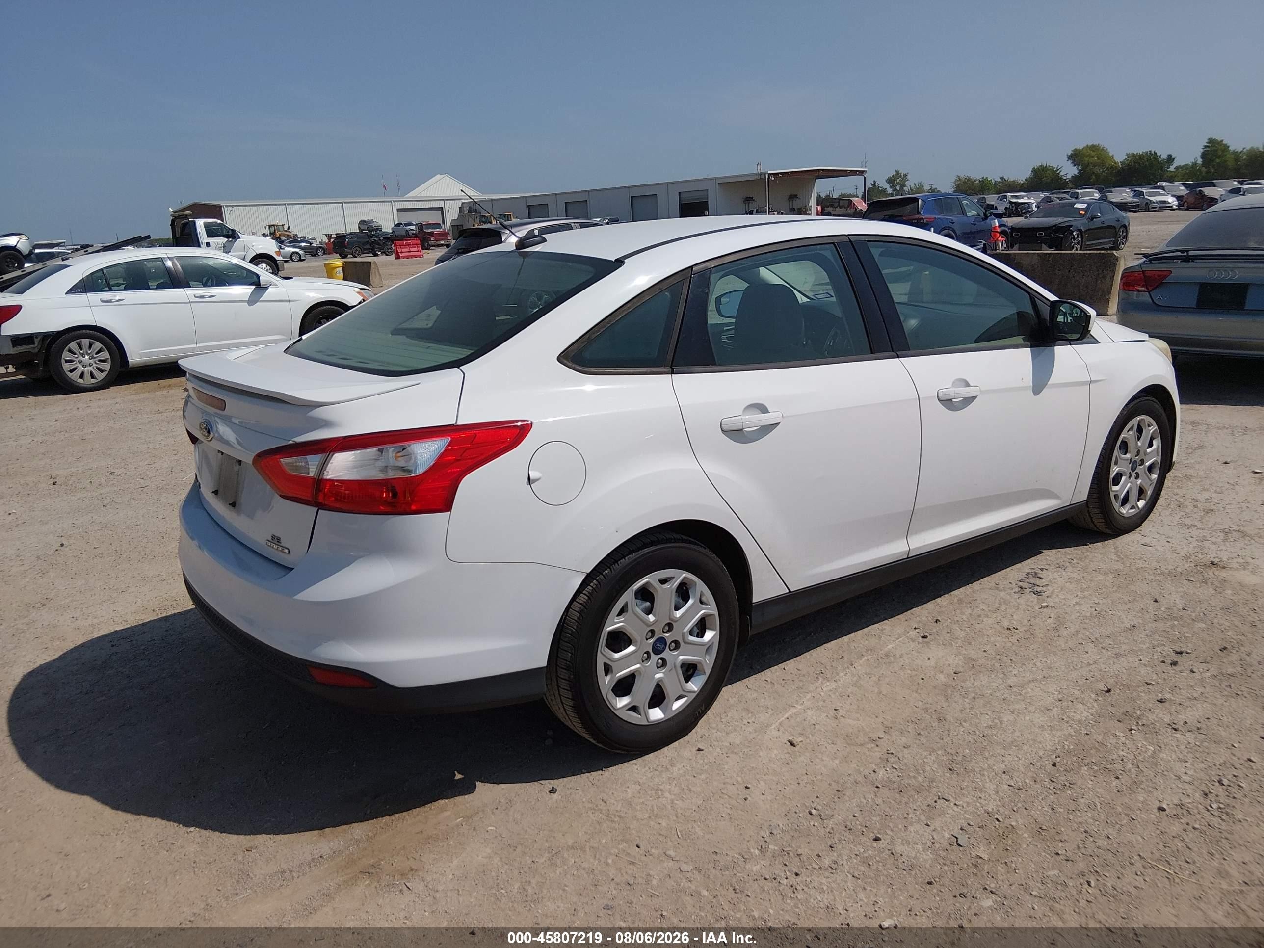 2012 Ford Focus Se Белый vin: 1FAHP3F20CL478288