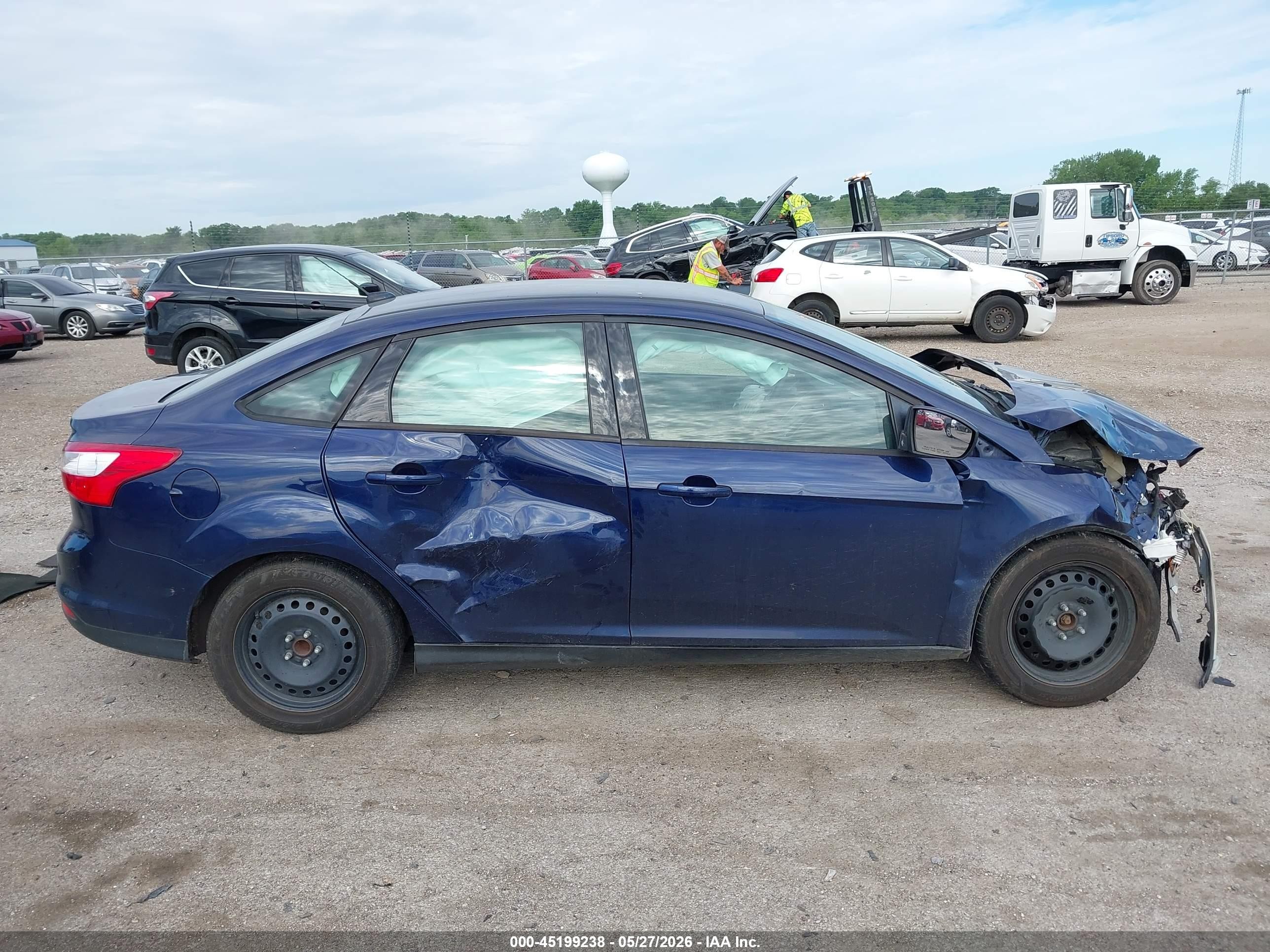 2012 Ford Focus Se Blue vin: 1FAHP3F21CL112288