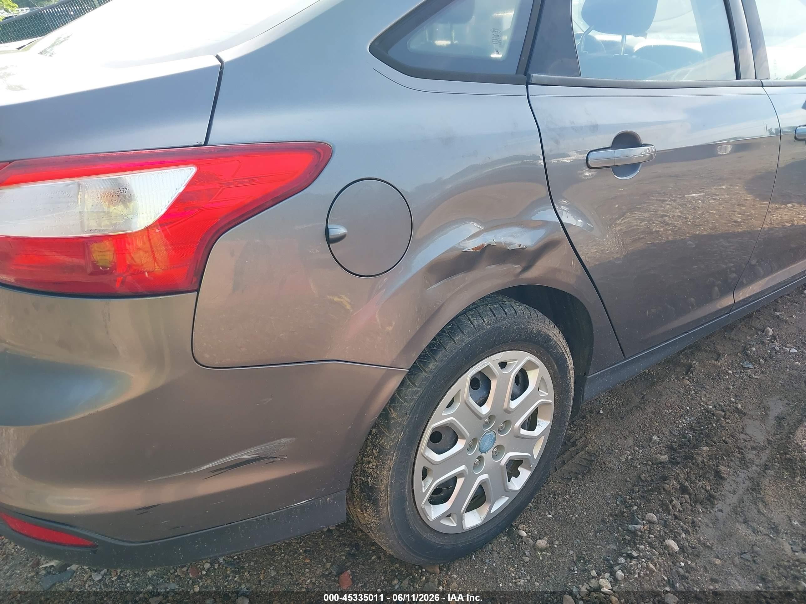 2012 Ford Focus Se Gray vin: 1FAHP3F21CL164245