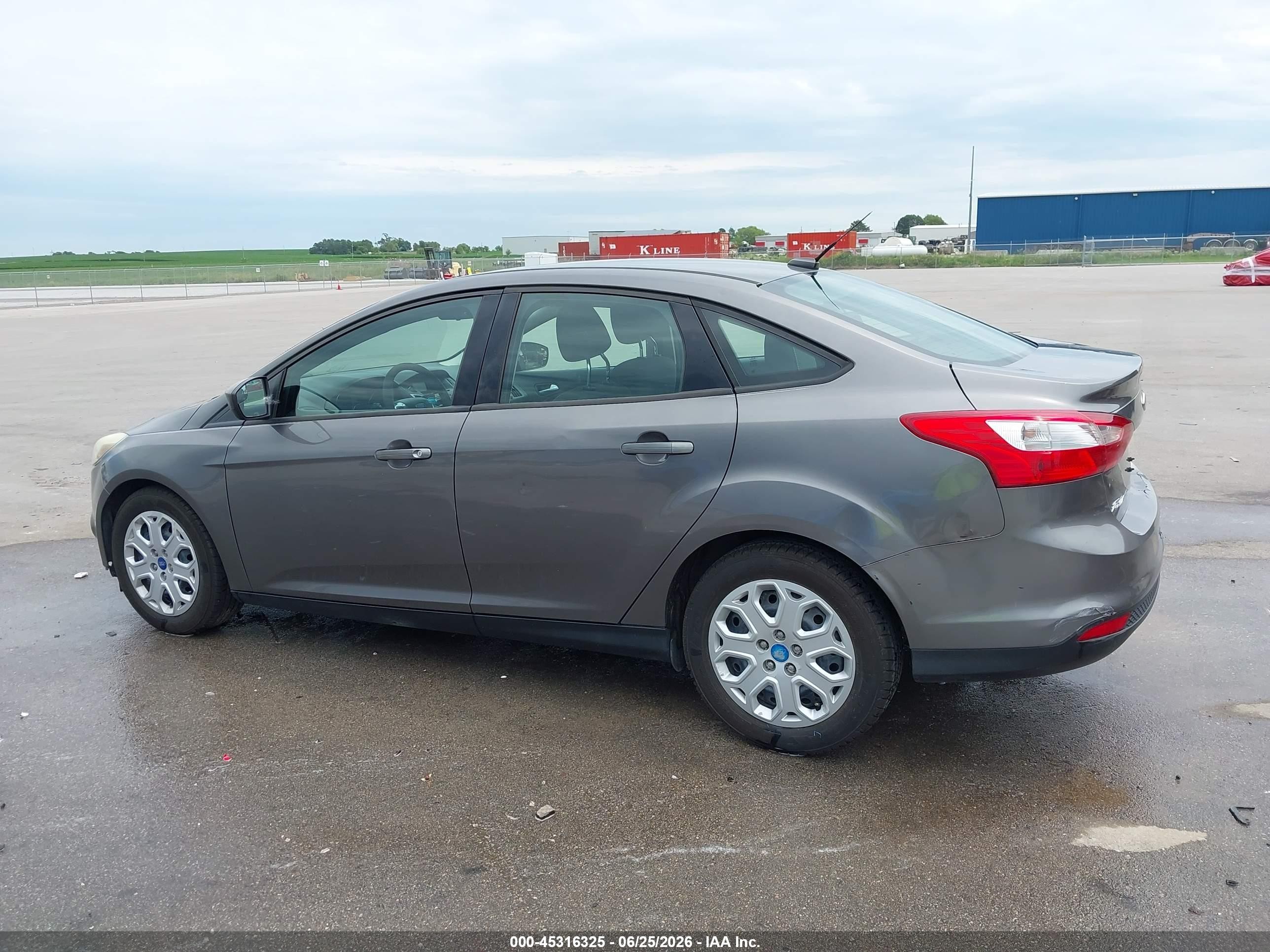 2012 Ford Focus Se Gray vin: 1FAHP3F21CL194135