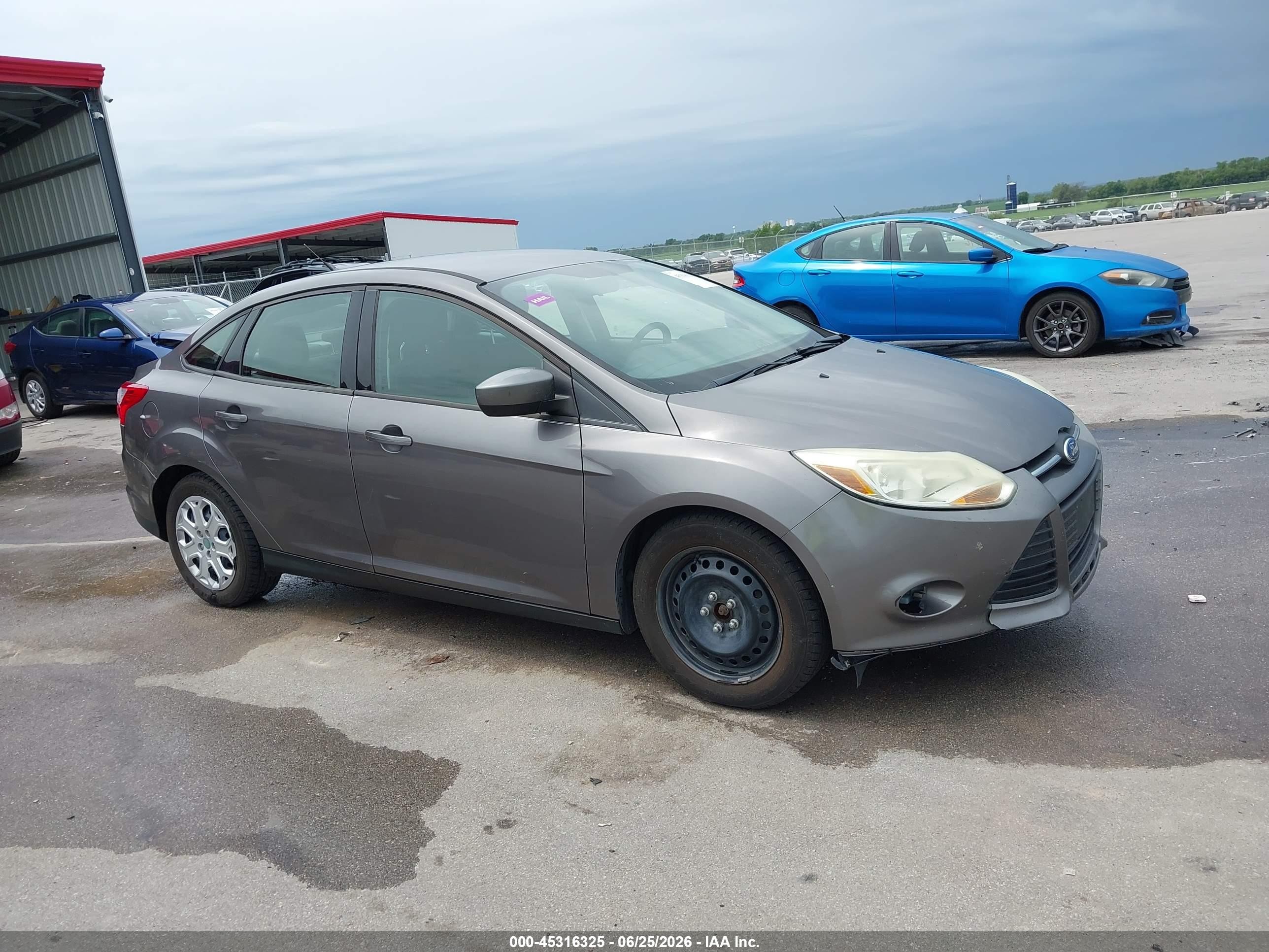 2012 Ford Focus Se Gray vin: 1FAHP3F21CL194135