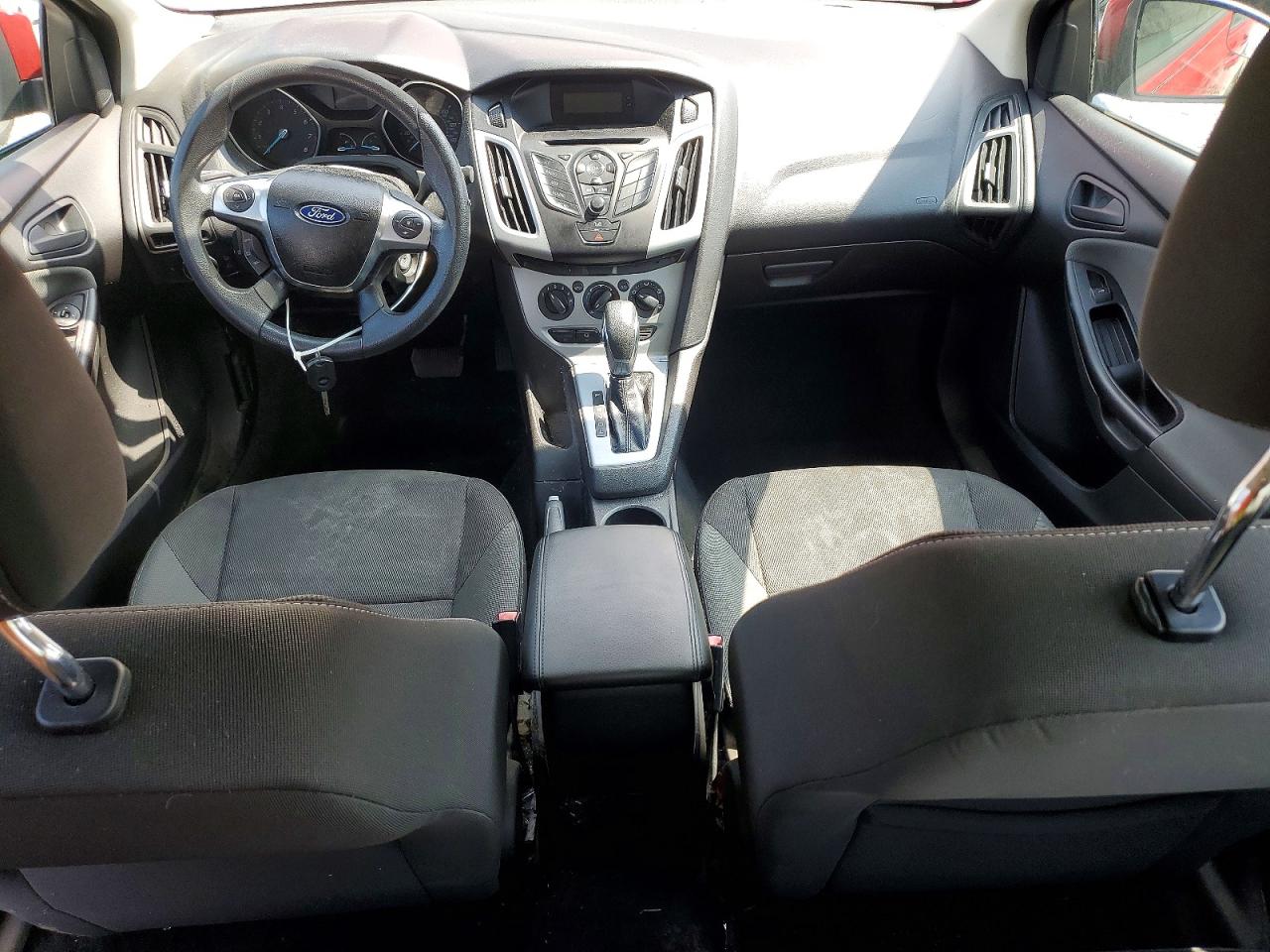 2012 Ford Focus Se Burgundy vin: 1FAHP3F21CL210169