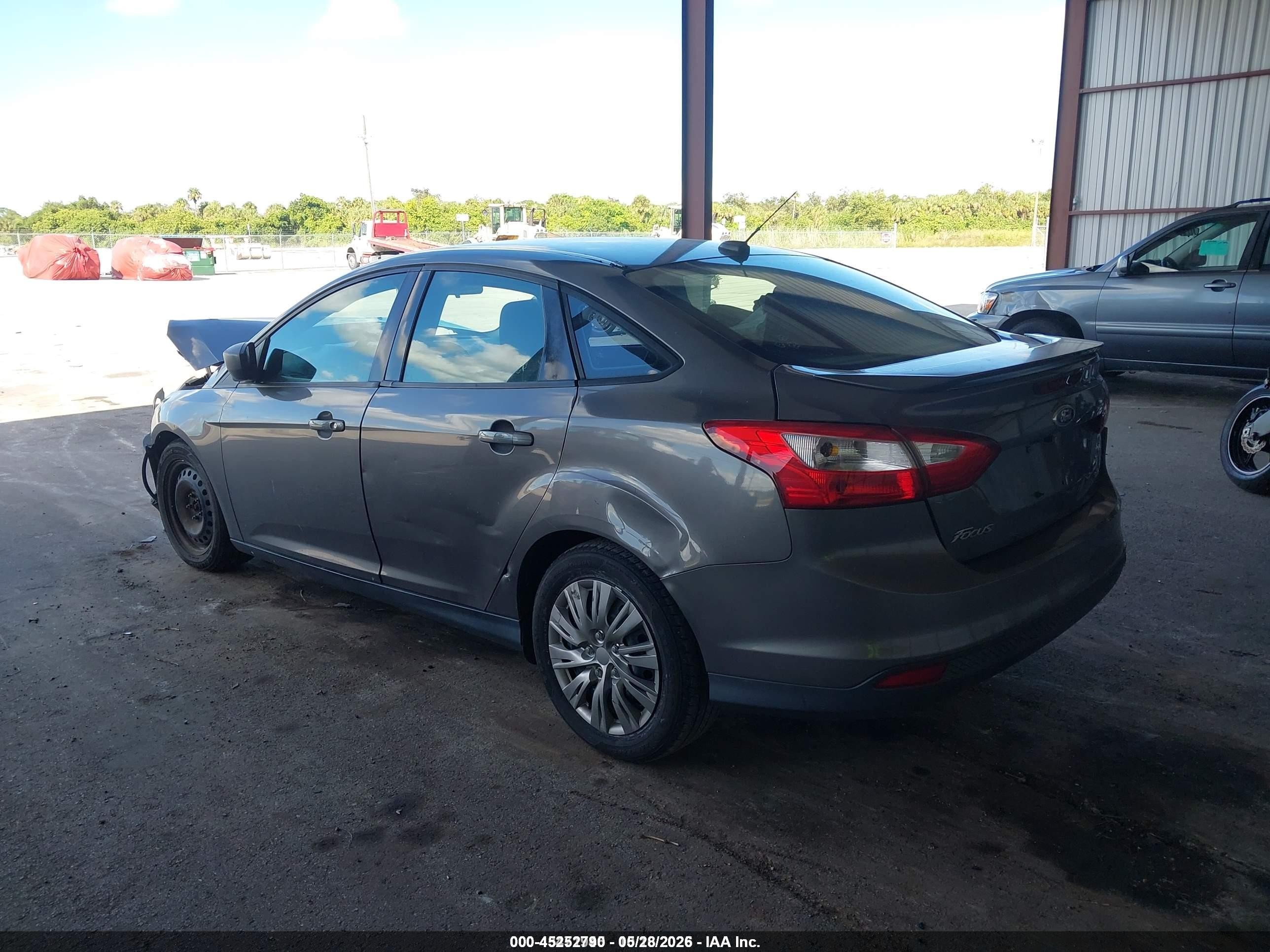 2012 Ford Focus Se Gray vin: 1FAHP3F21CL225044