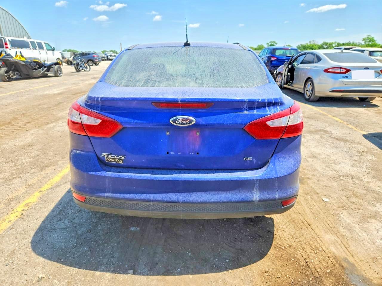 2012 Ford Focus Se Blue vin: 1FAHP3F21CL250428