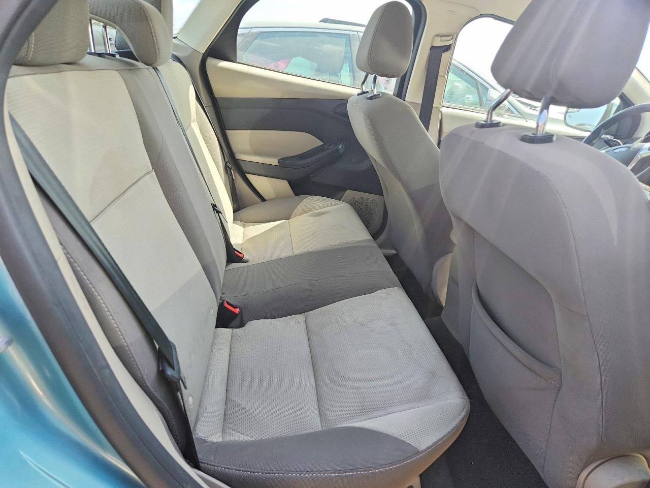 2012 Ford Focus Se Turquoise vin: 1FAHP3F21CL271330