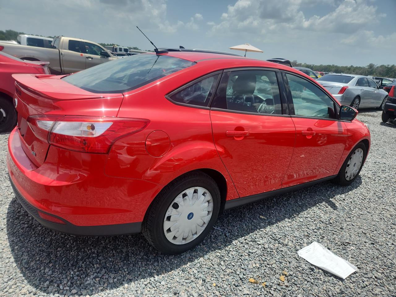 2012 Ford Focus Se Red vin: 1FAHP3F21CL282568