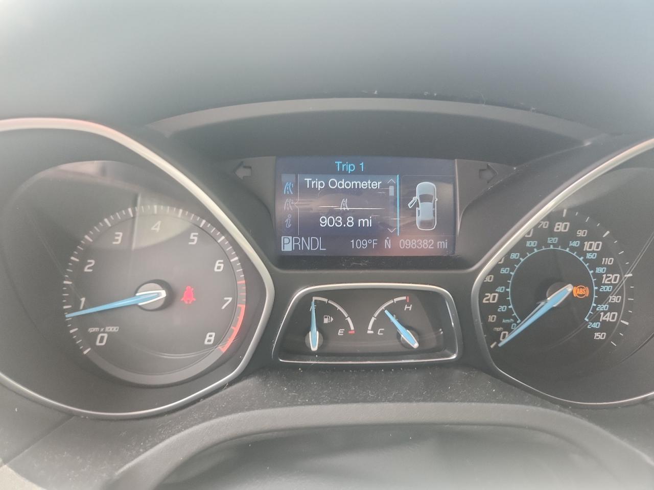 2012 Ford Focus Se Red vin: 1FAHP3F21CL282568