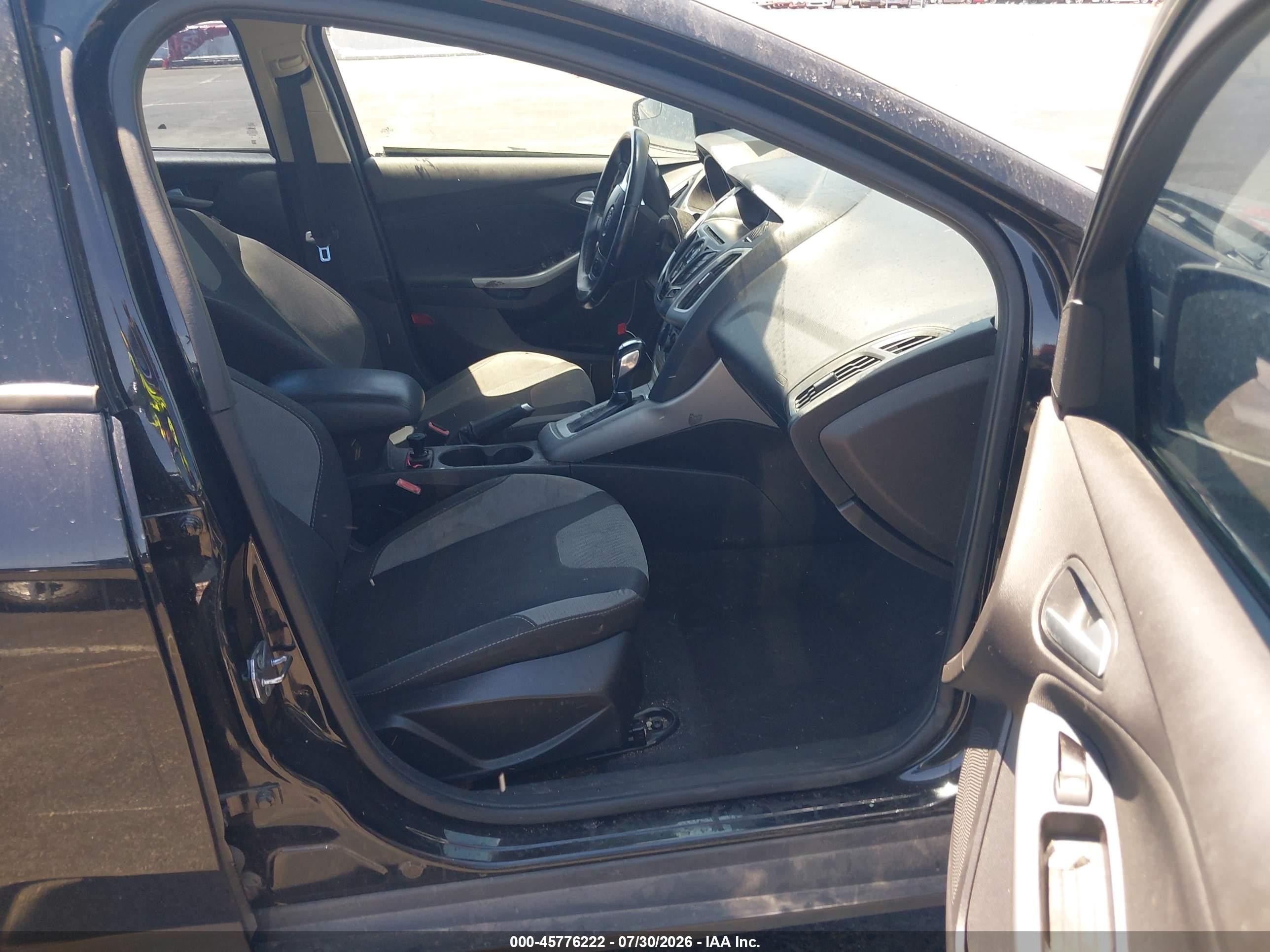 2012 Ford Focus Se Black vin: 1FAHP3F21CL302138