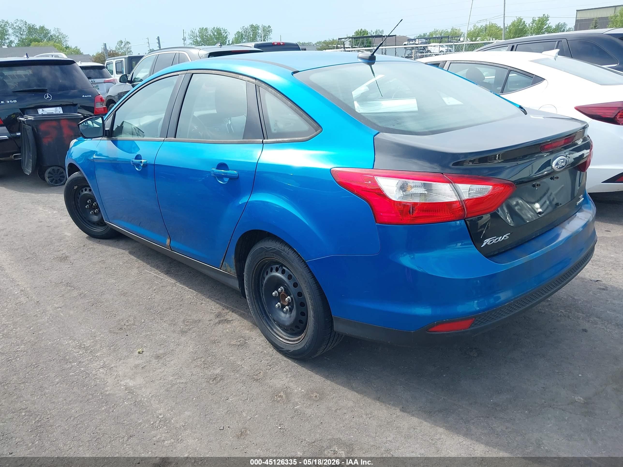 2012 Ford Focus Se Blue vin: 1FAHP3F21CL310269