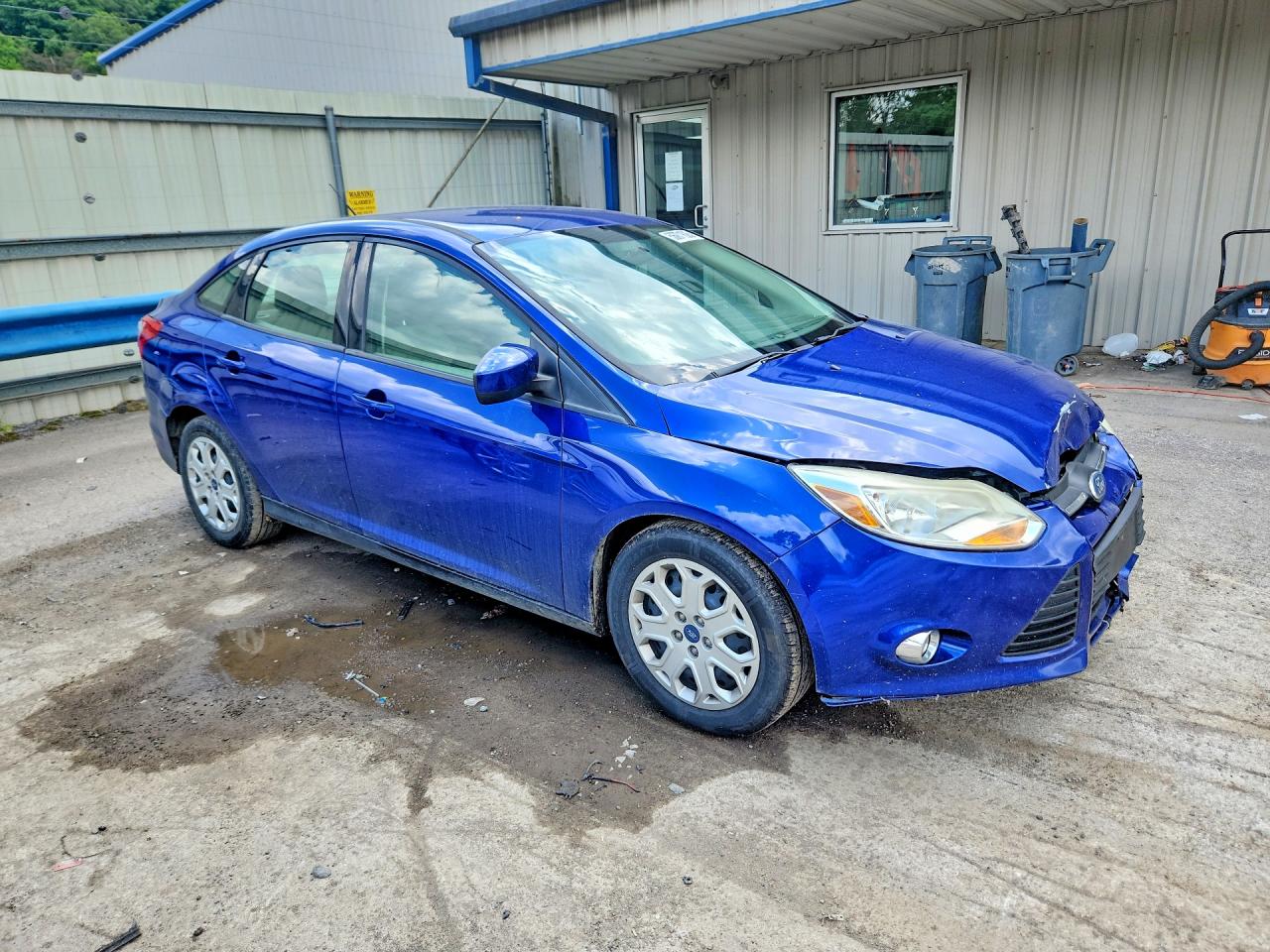 2012 Ford Focus Se Blue vin: 1FAHP3F21CL310272