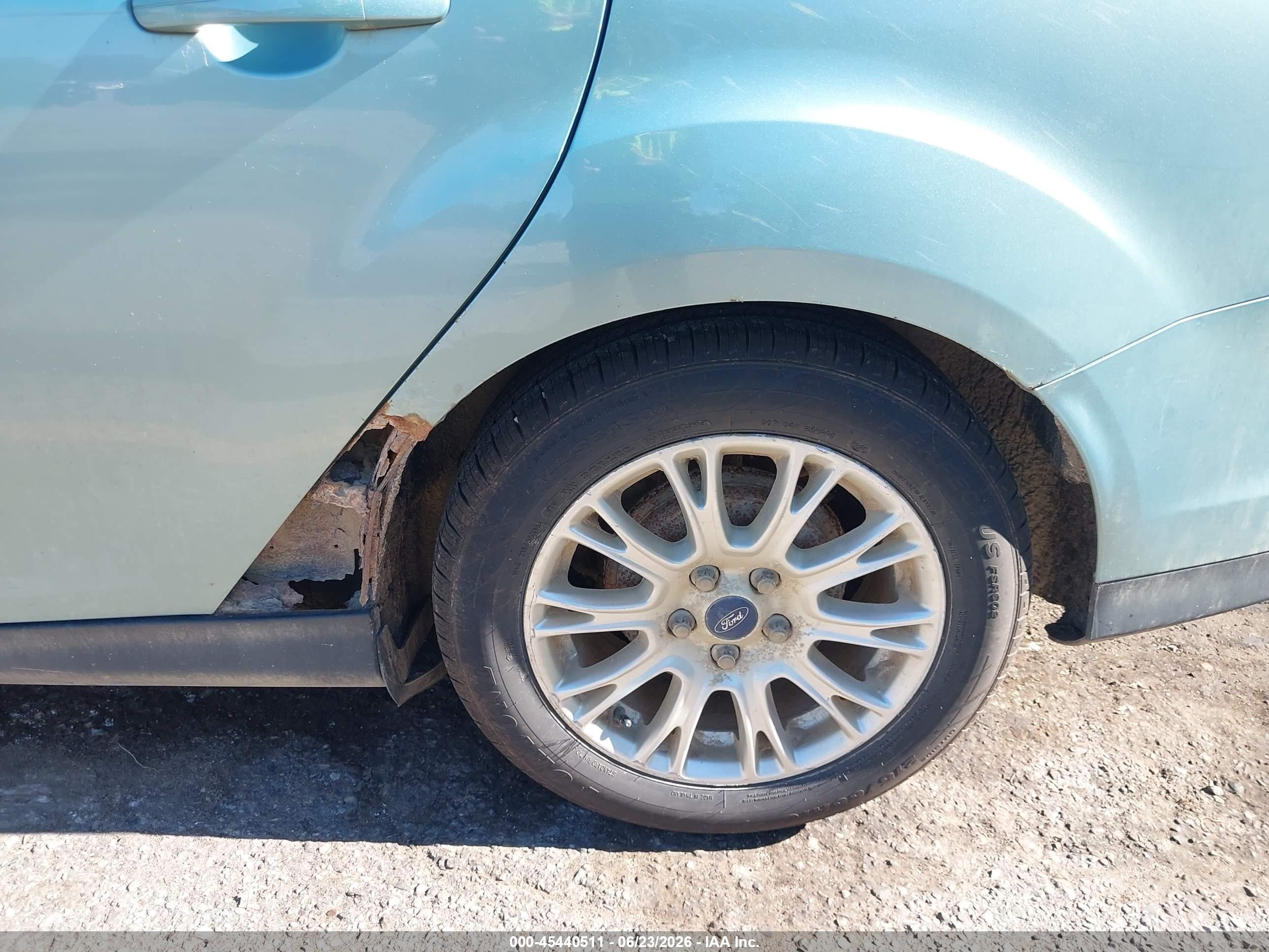 2012 Ford Focus Se Teal vin: 1FAHP3F21CL344213